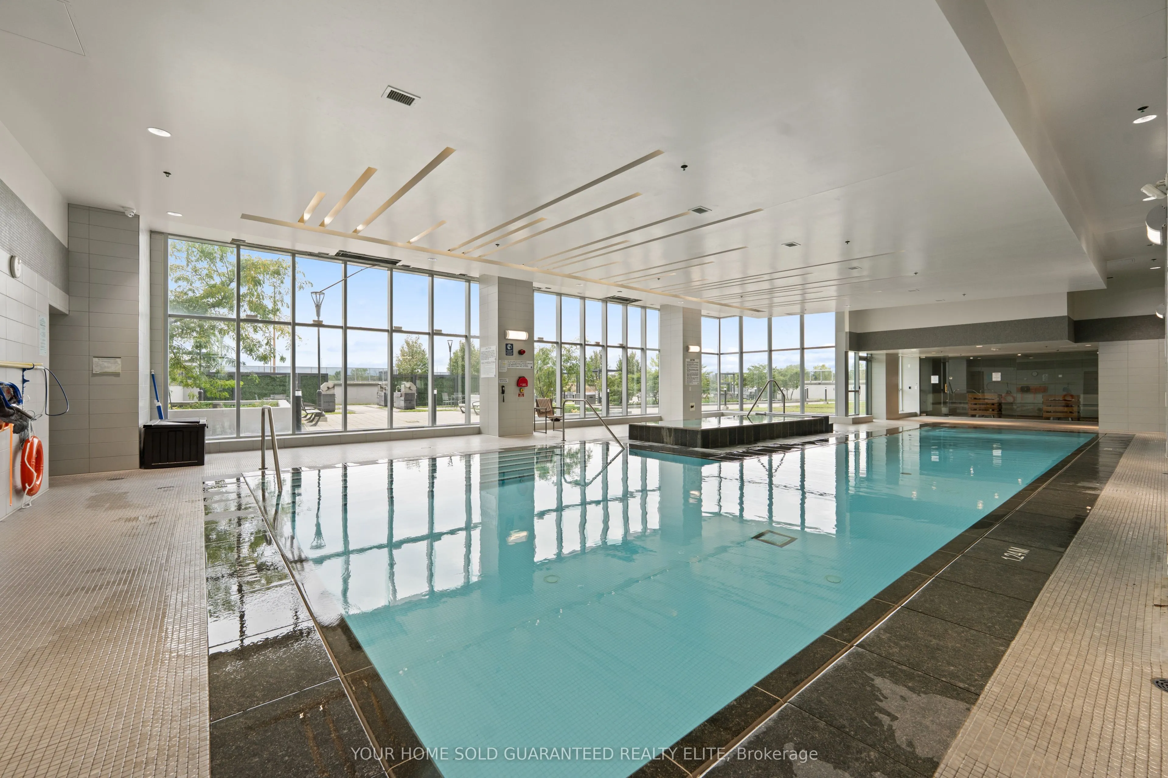 2087 Fairview Street, #906