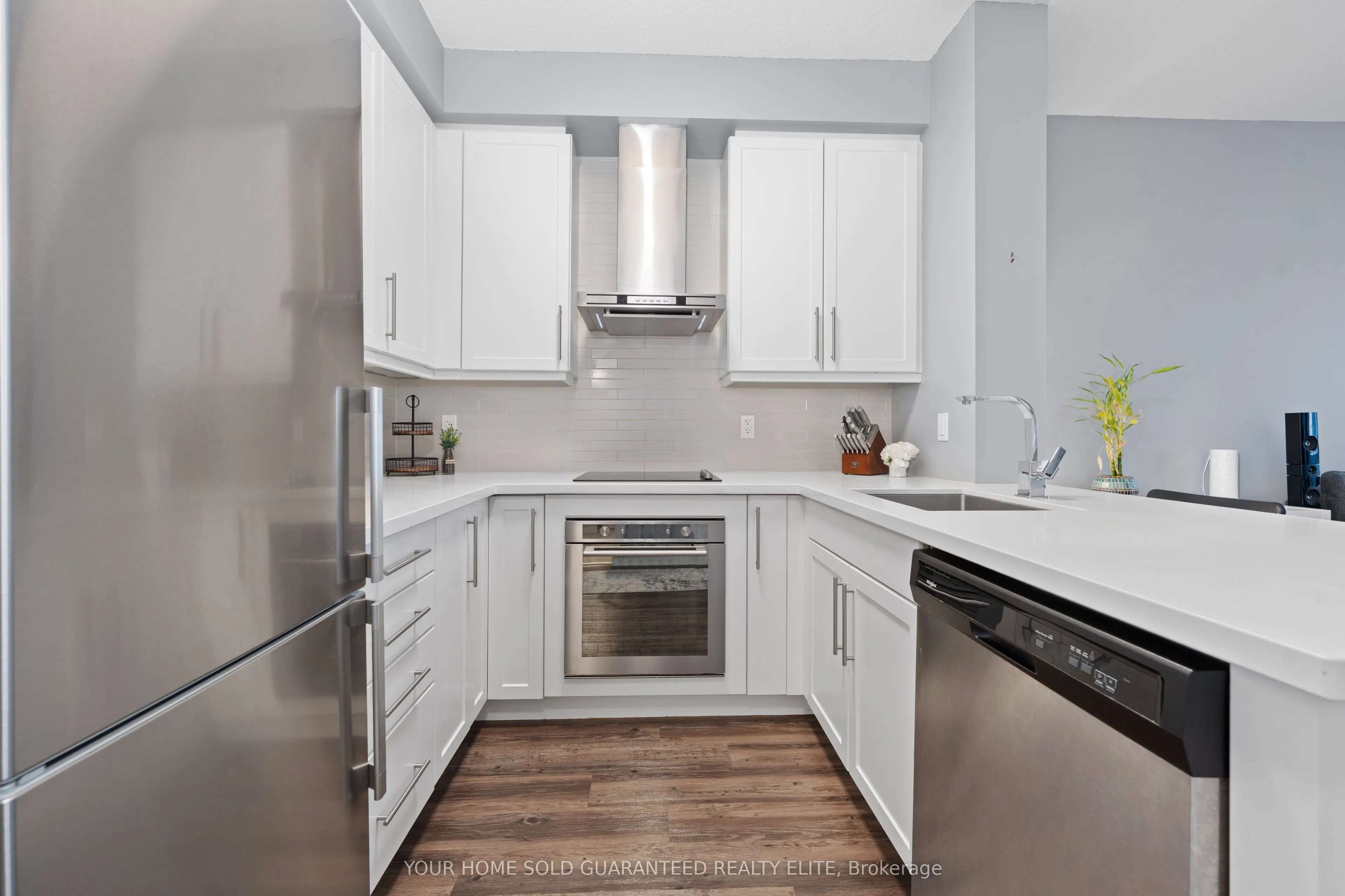 2087 Fairview Street, #906