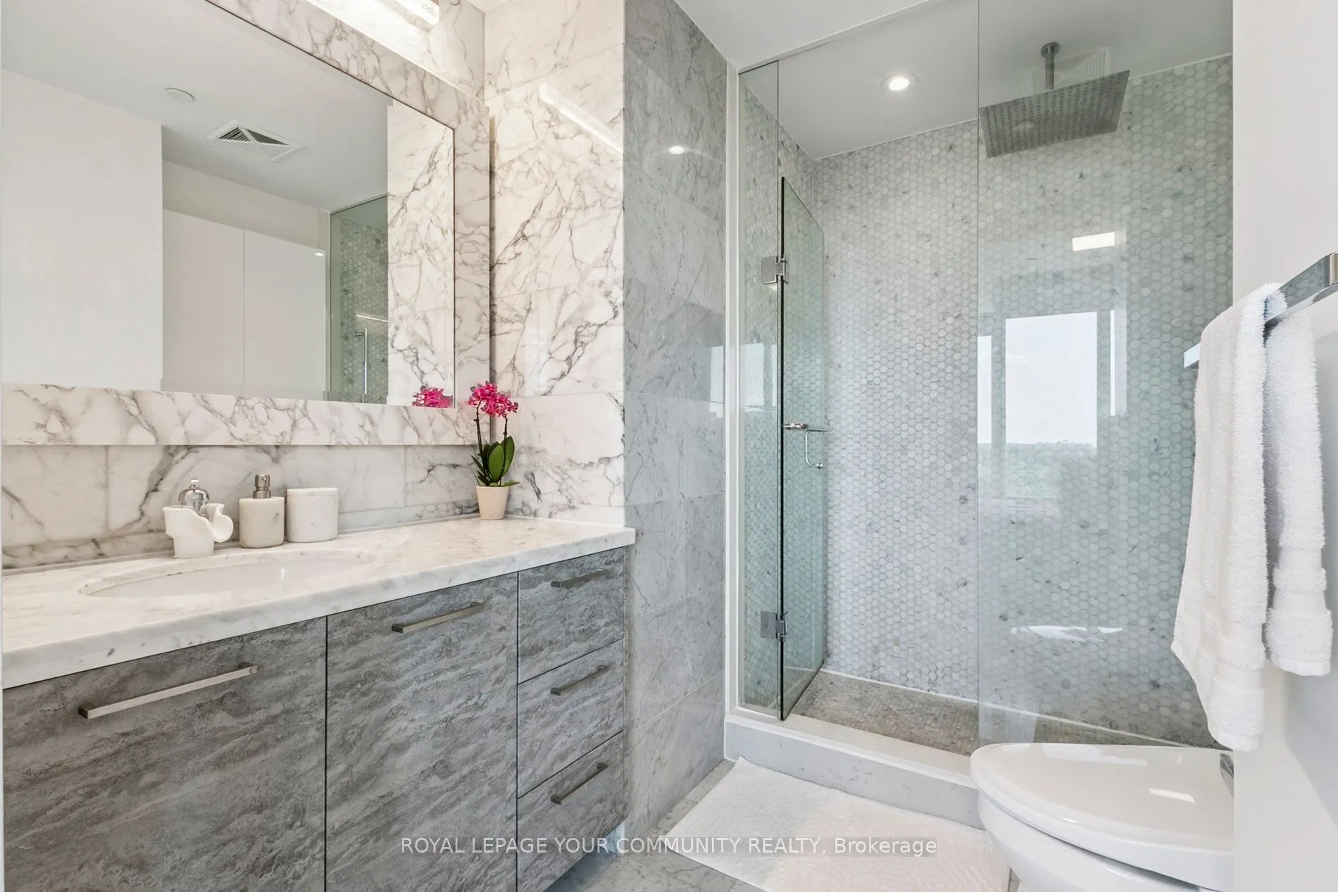 88 Park Lawn Road, #2112