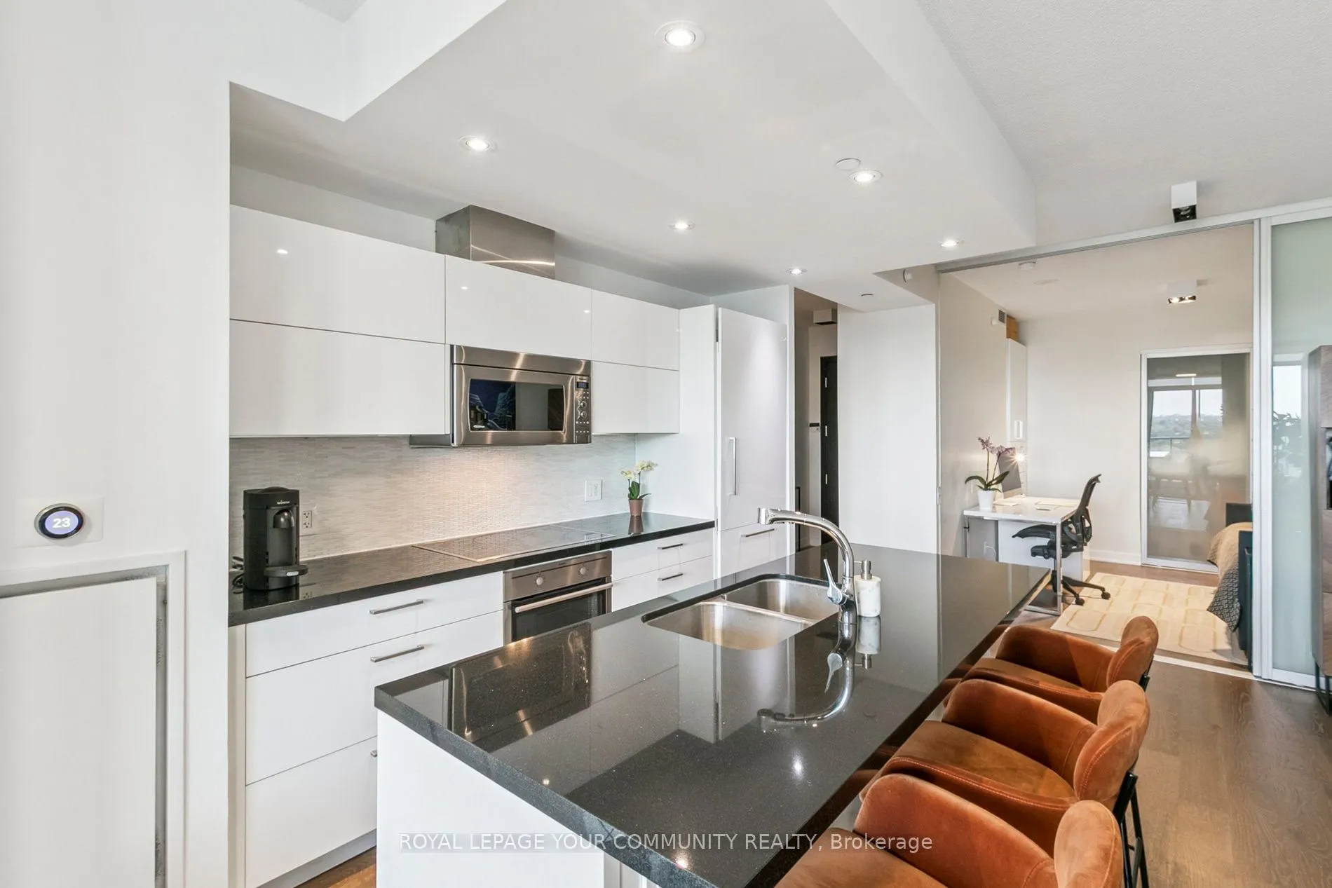 88 Park Lawn Road, #2112