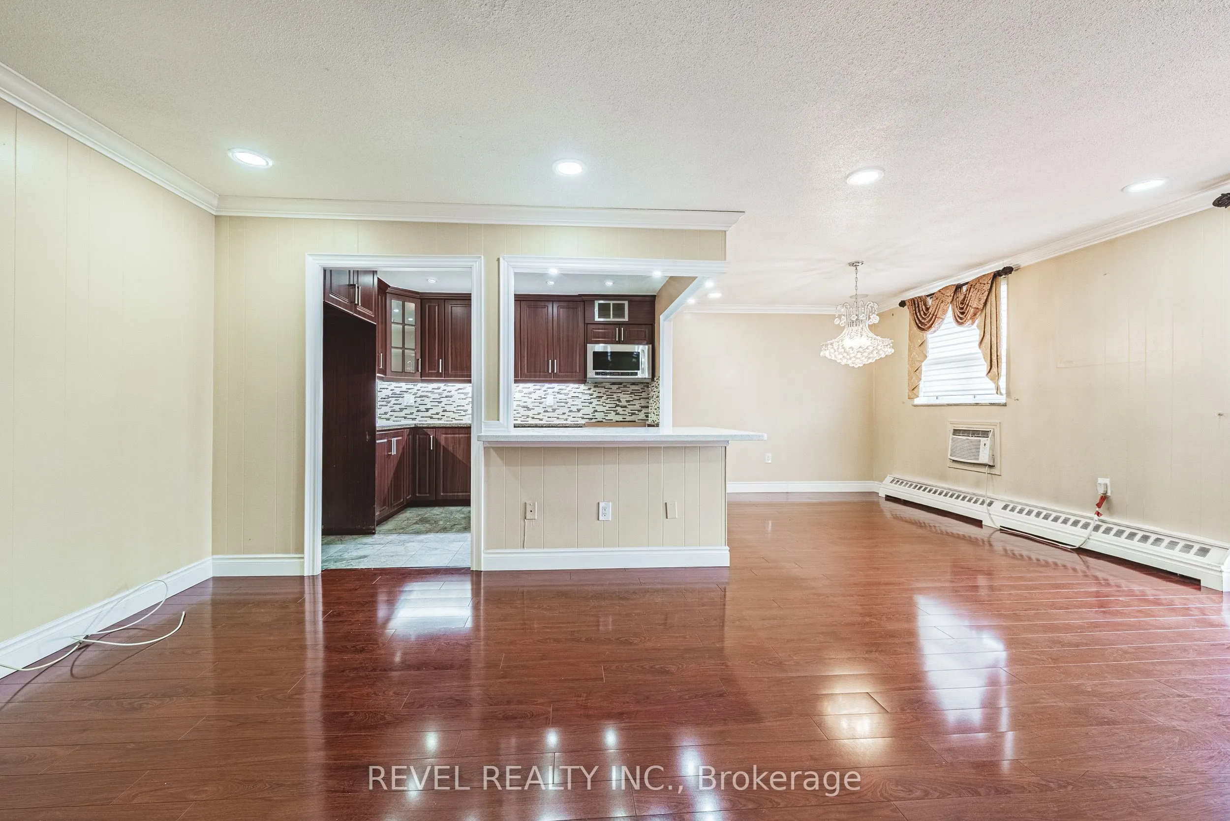 3577 Derry Road E, #805