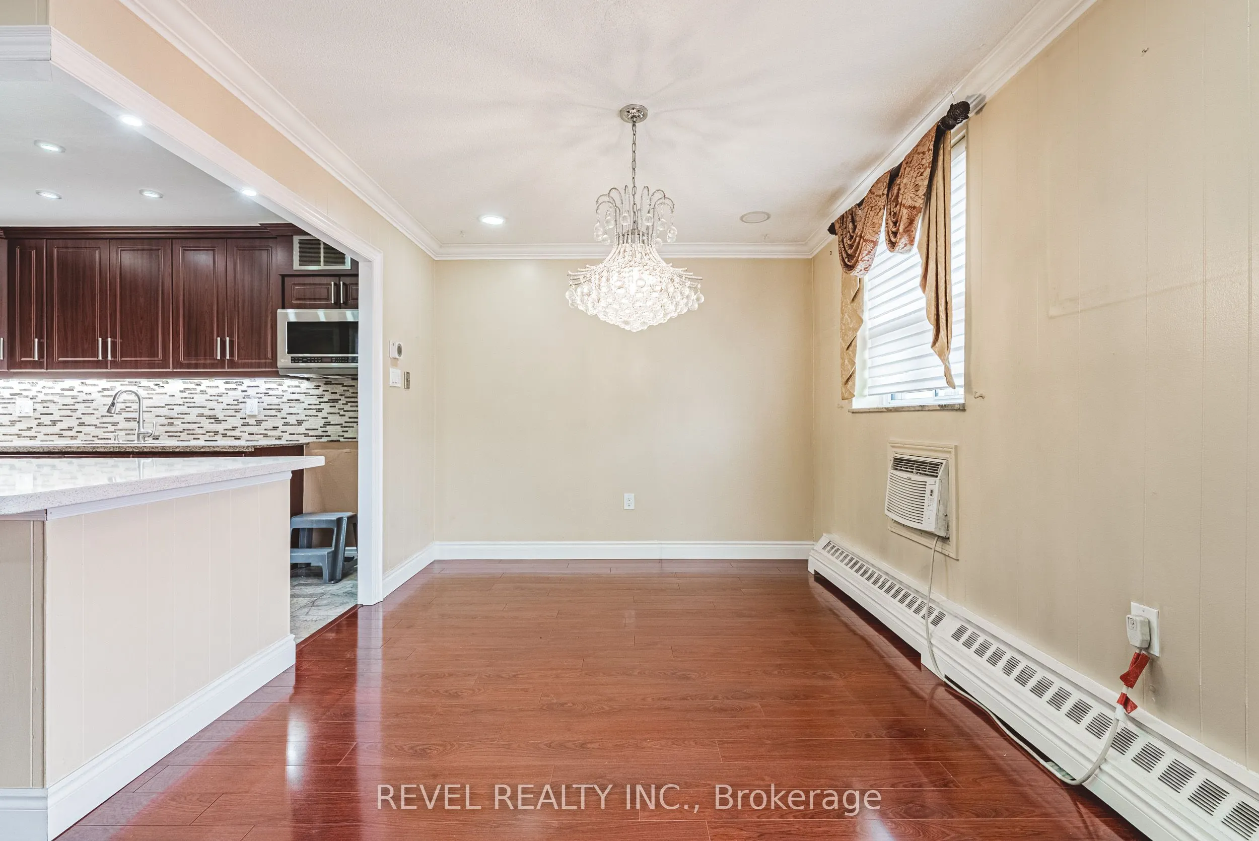 3577 Derry Road E, #805