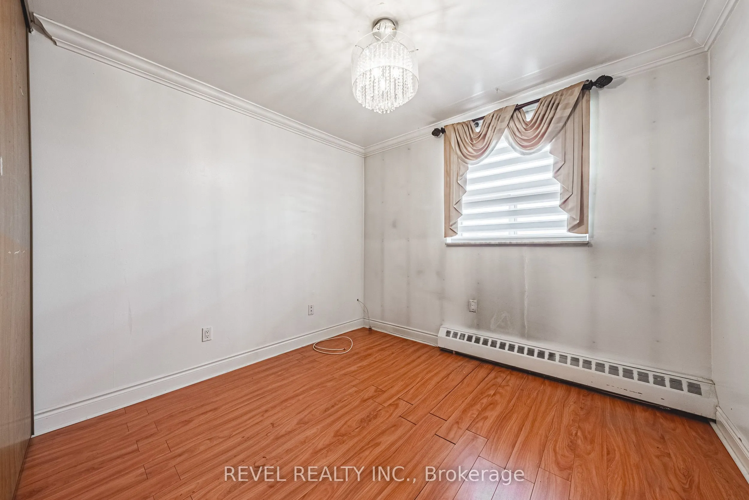 3577 Derry Road E, #805