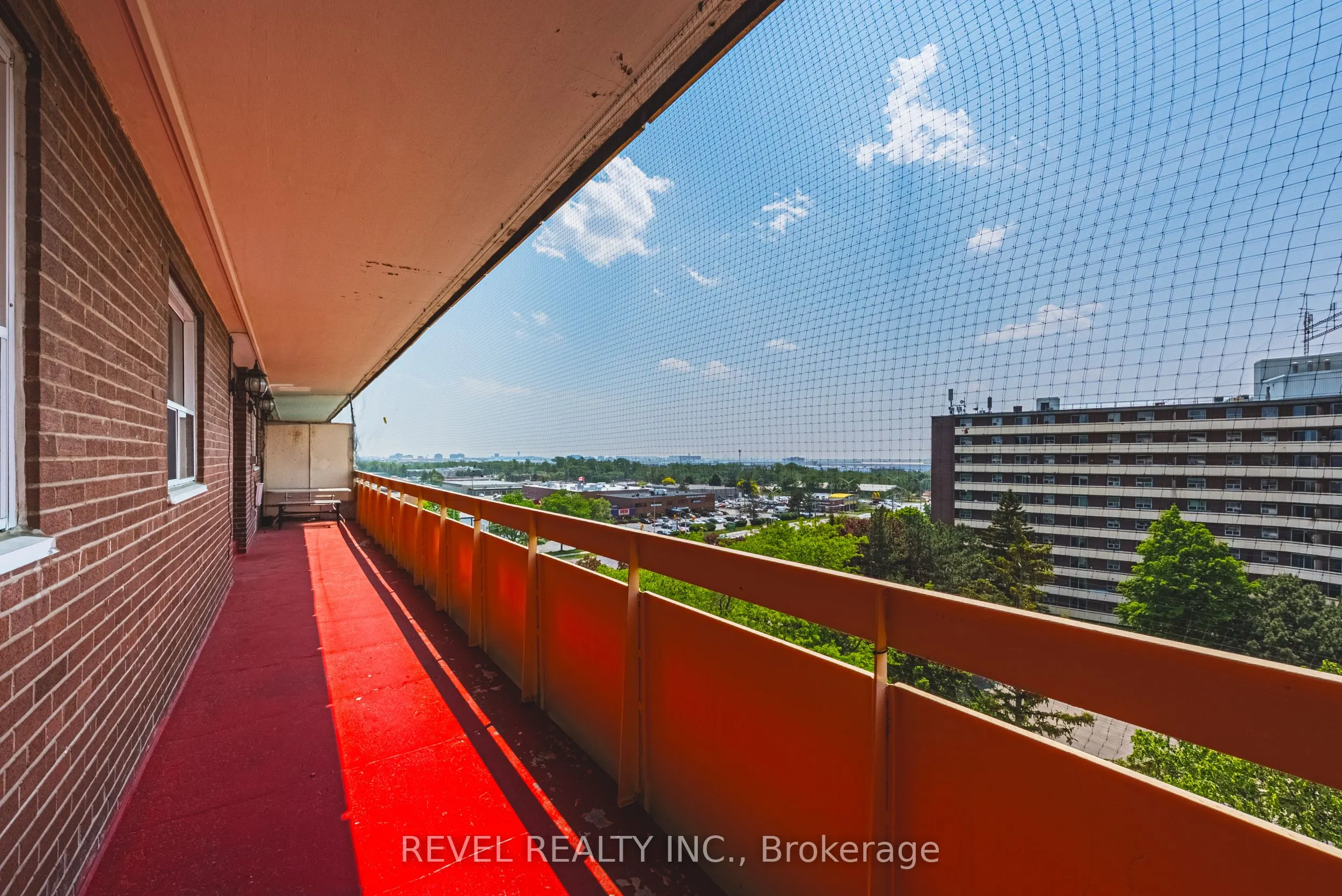 3577 Derry Road E, #805