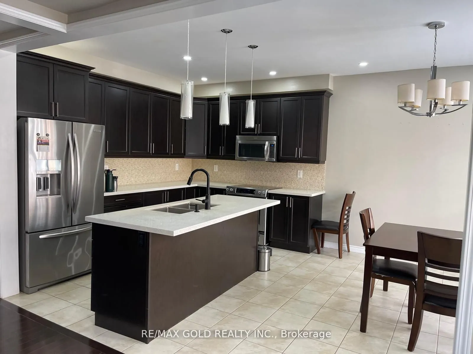 100 Enford Crescent, #(Upper Portion)