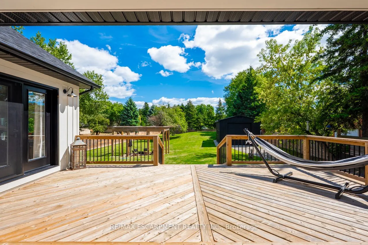 2560 2 Side Road