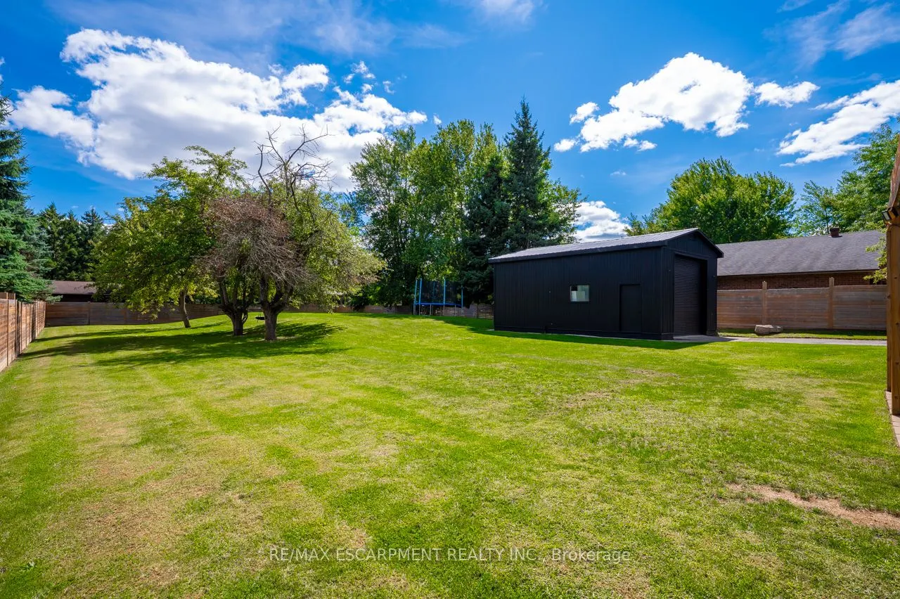 2560 2 Side Road