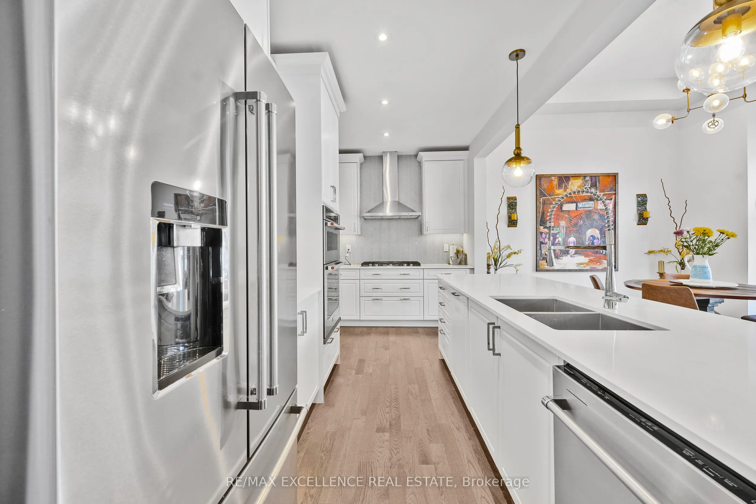 1183 Queens Plate Road W