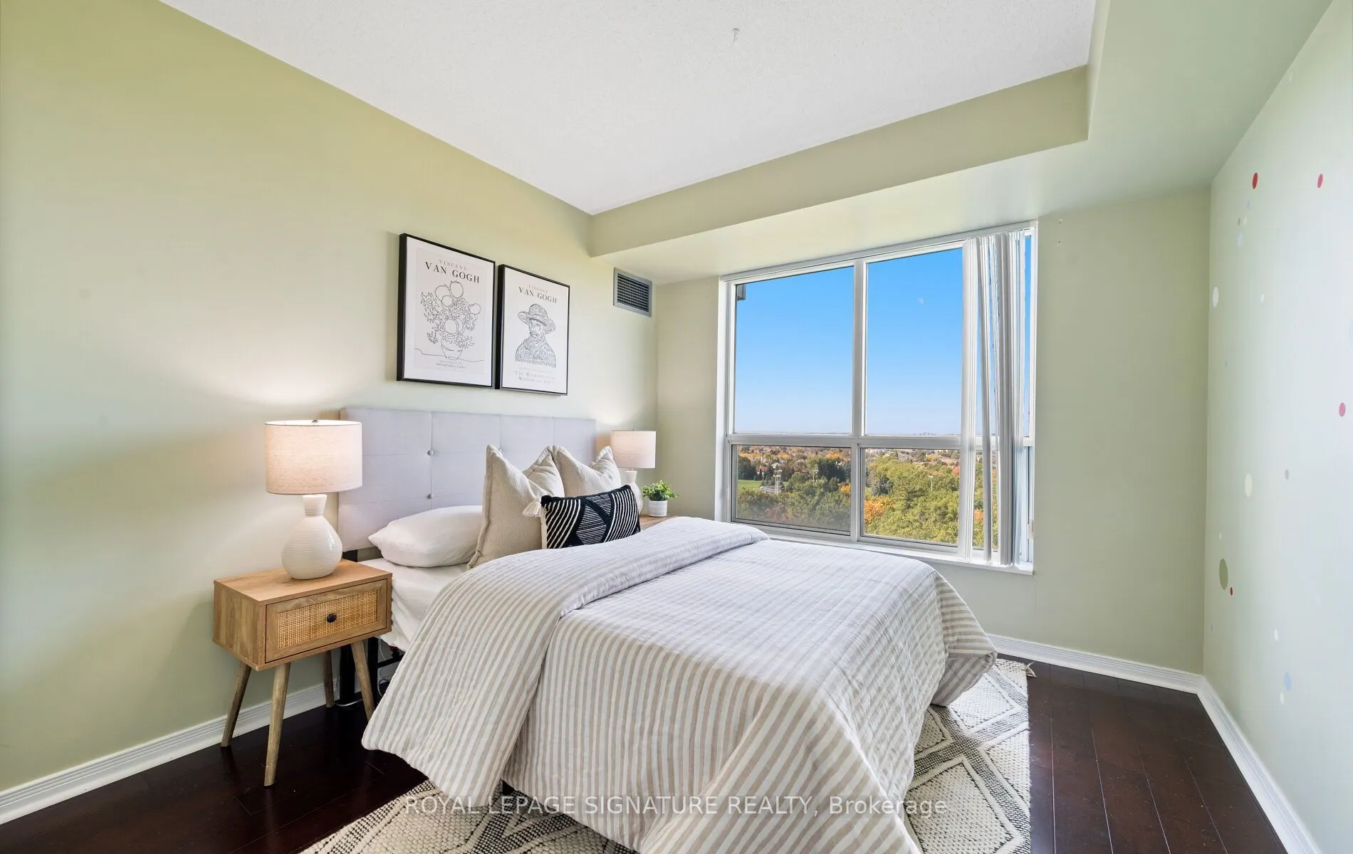 2565 Erin Centre Boulevard, #1501