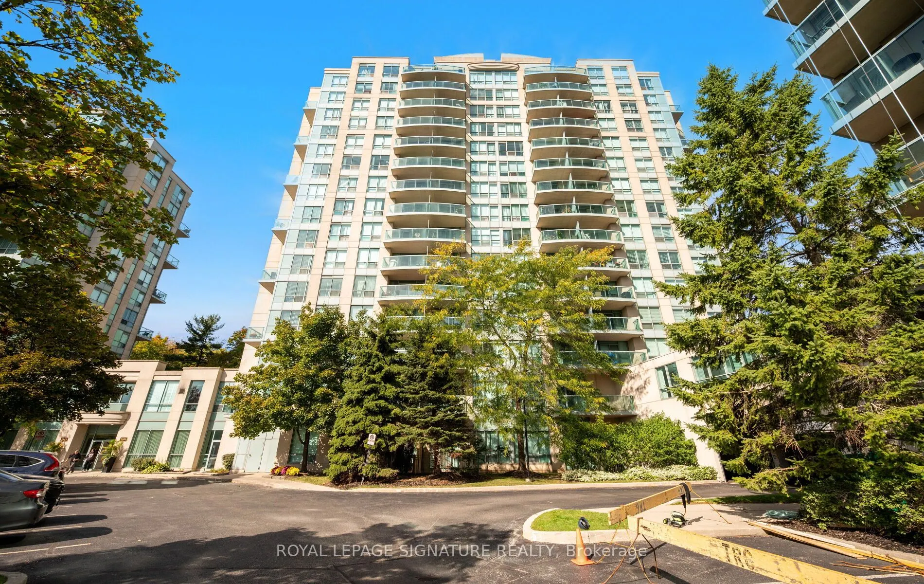 2565 Erin Centre Boulevard, #1501