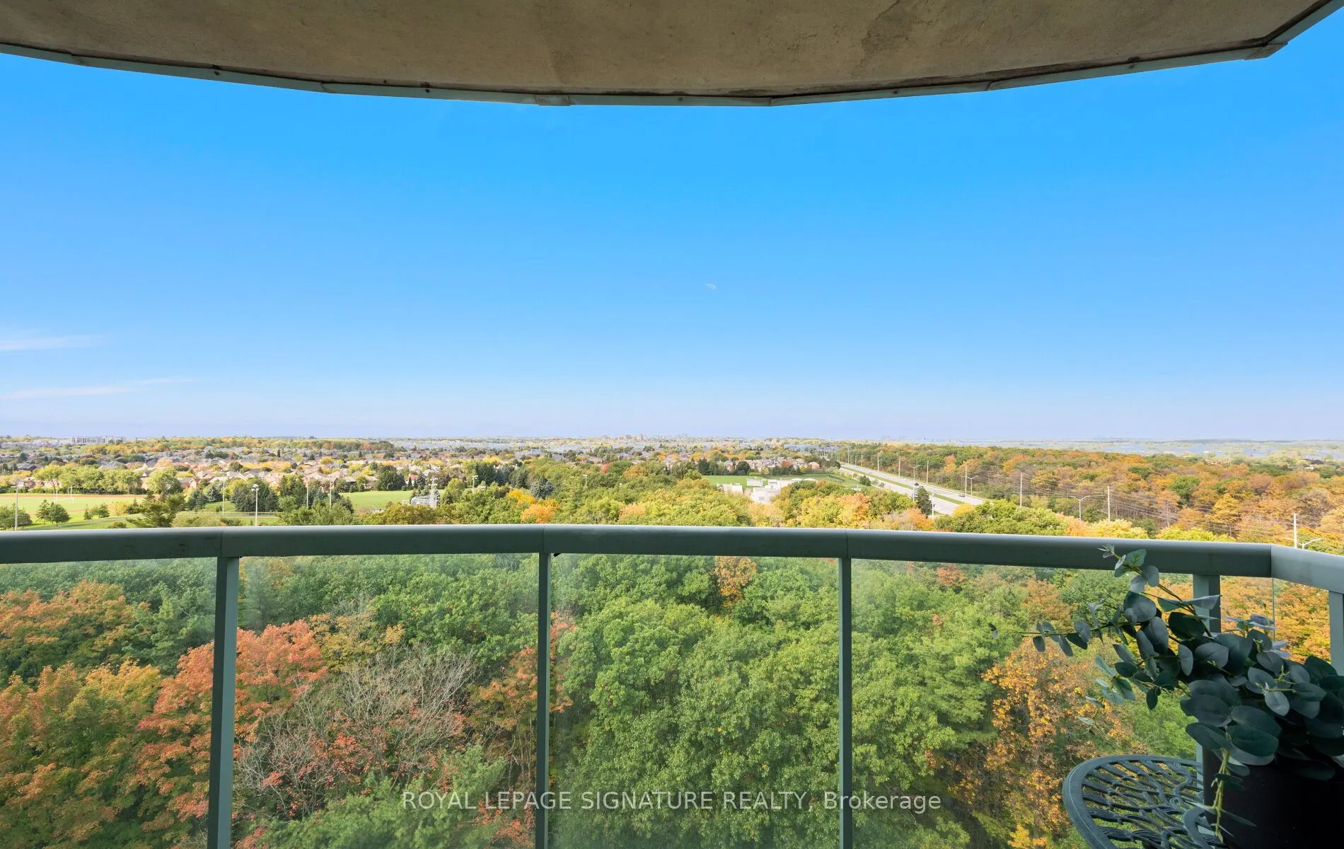2565 Erin Centre Boulevard, #1501