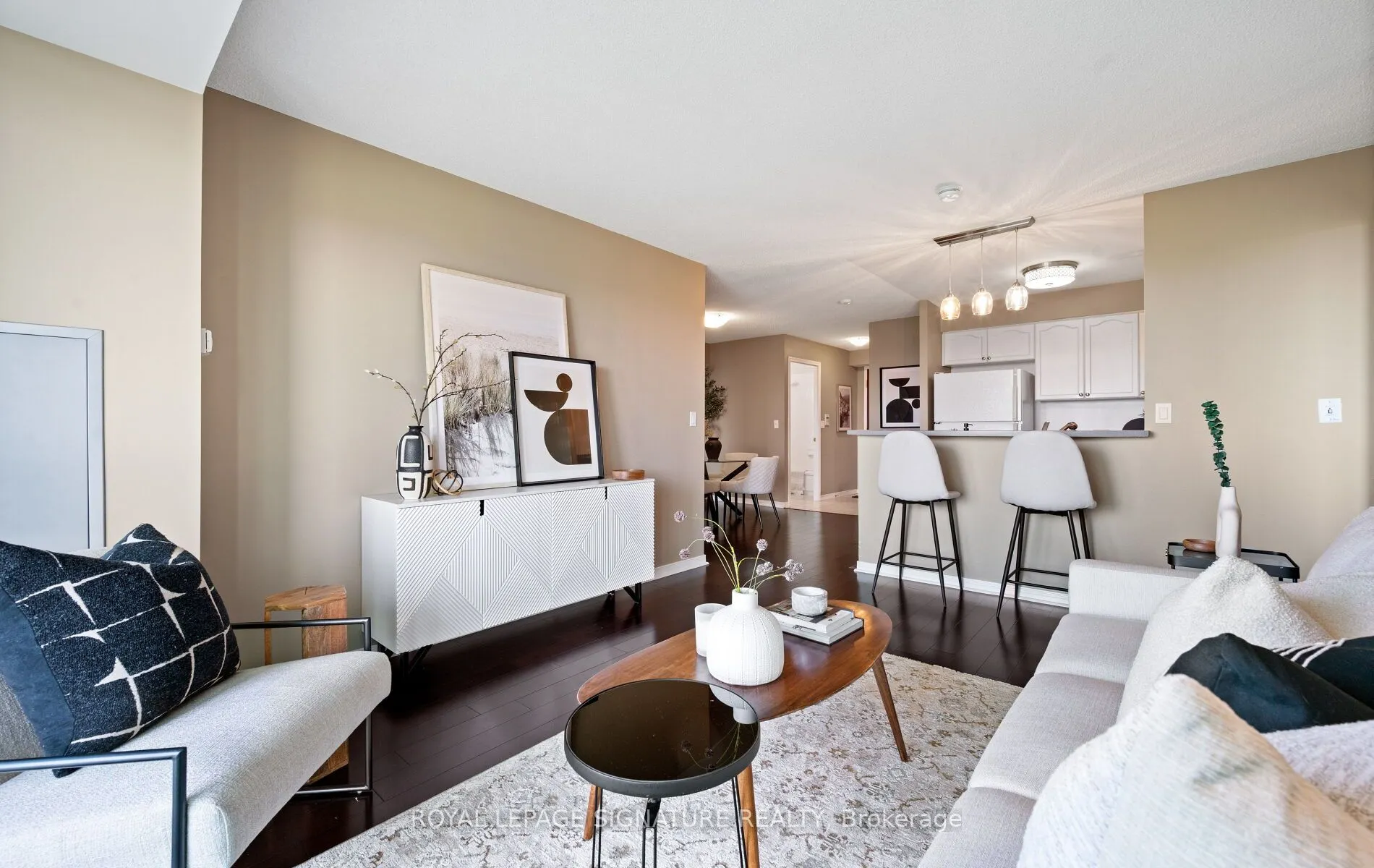 2565 Erin Centre Boulevard, #1501