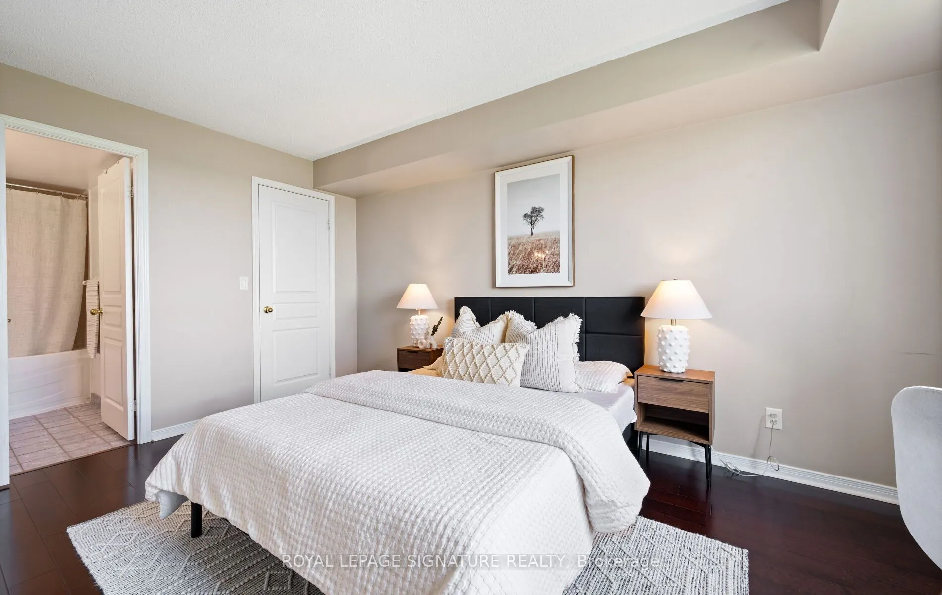 2565 Erin Centre Boulevard, #1501