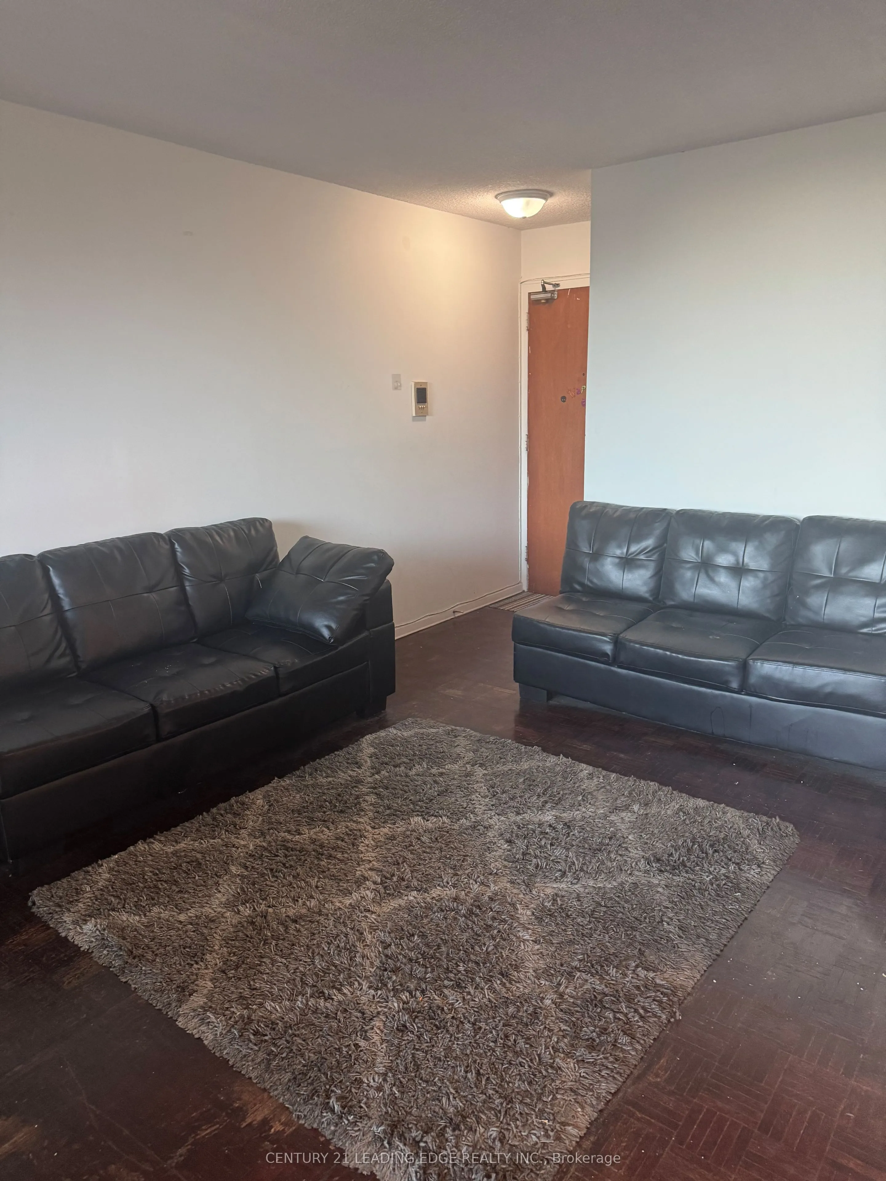4673 Jane Street, #516