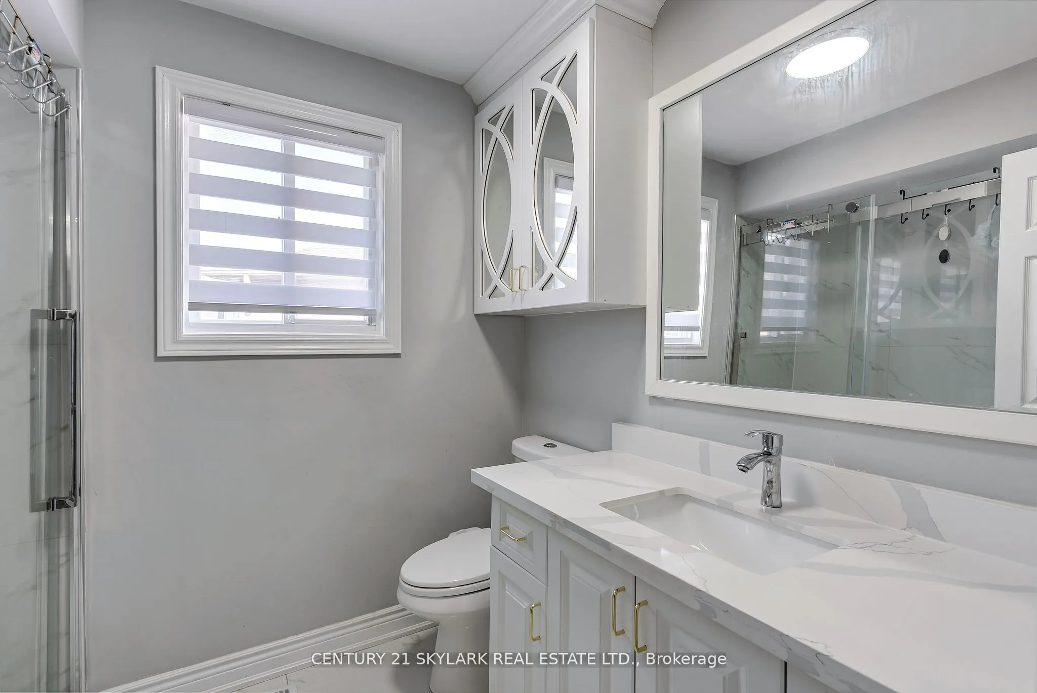 4 Moonstone Court