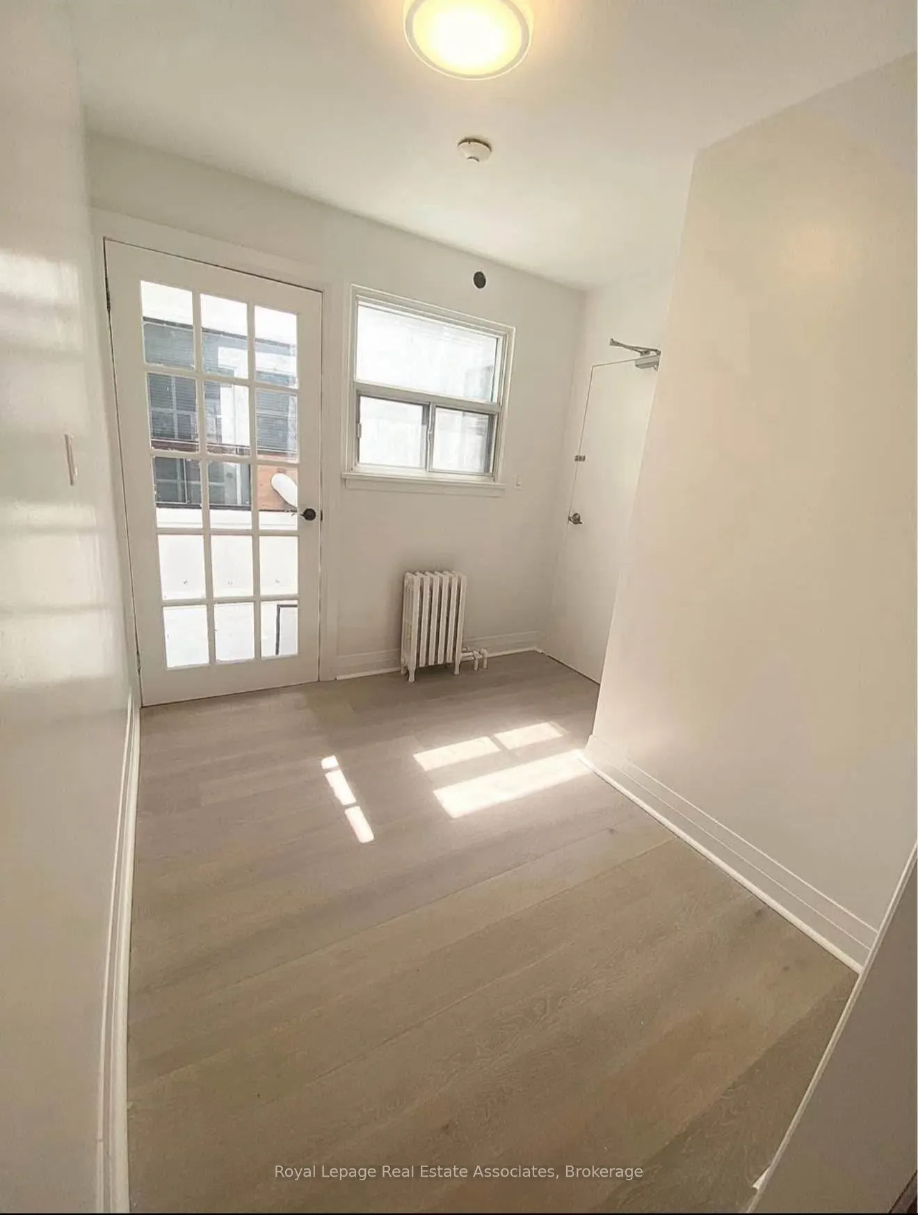 237 Lakeshore Road E, #3