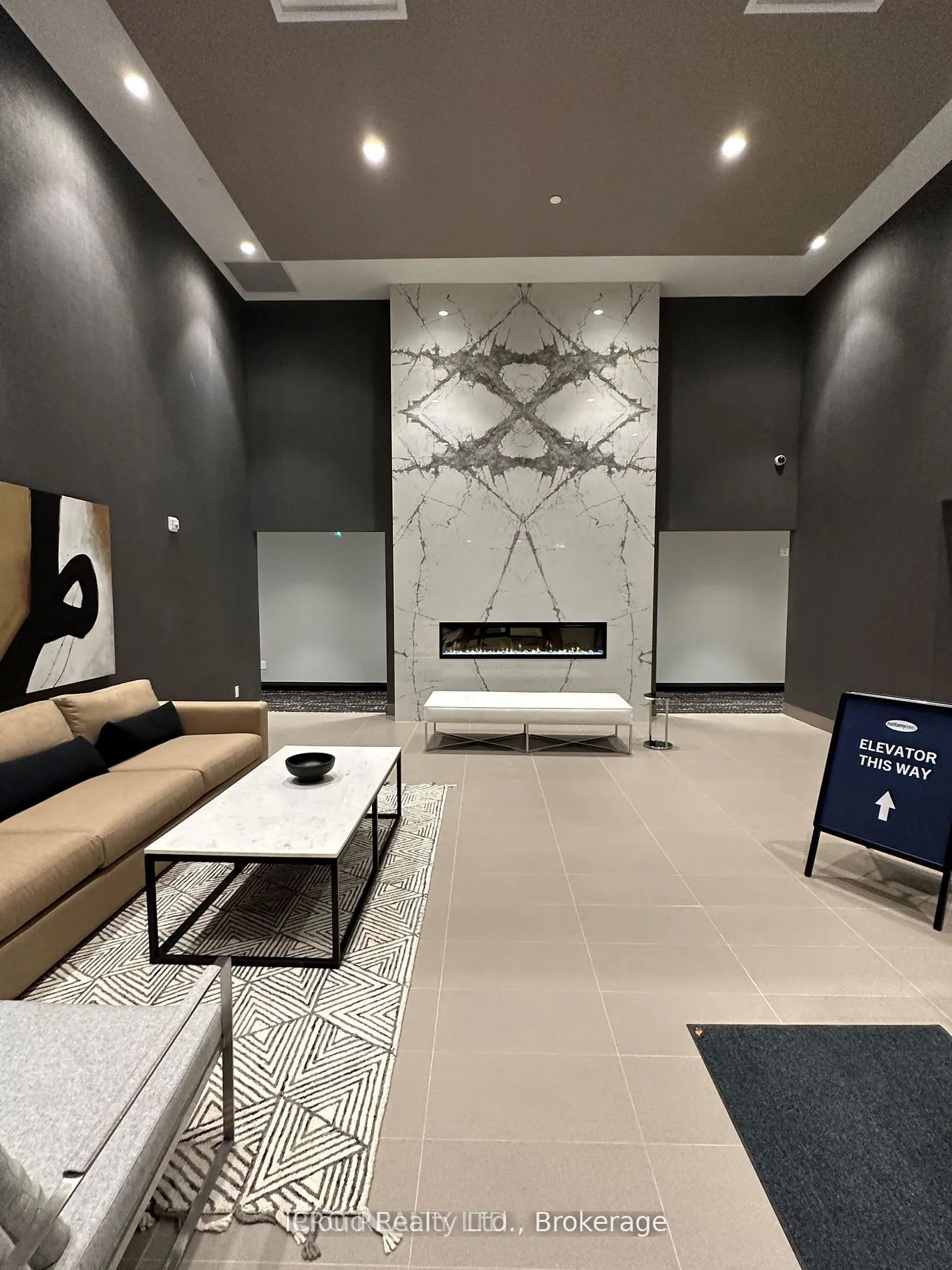 460 Gordon Krantz Avenue, #103