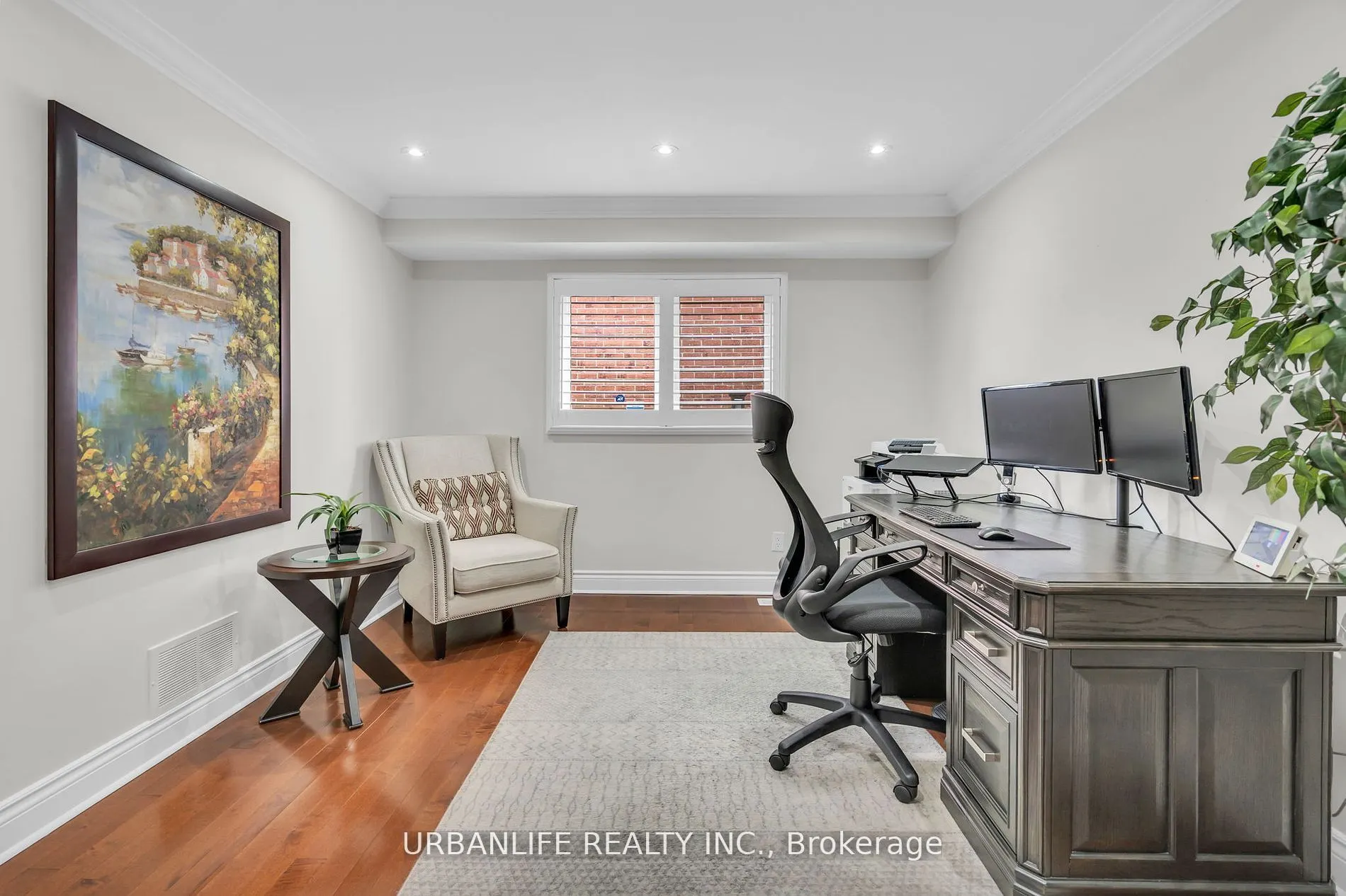 50 Lombardy Crescent