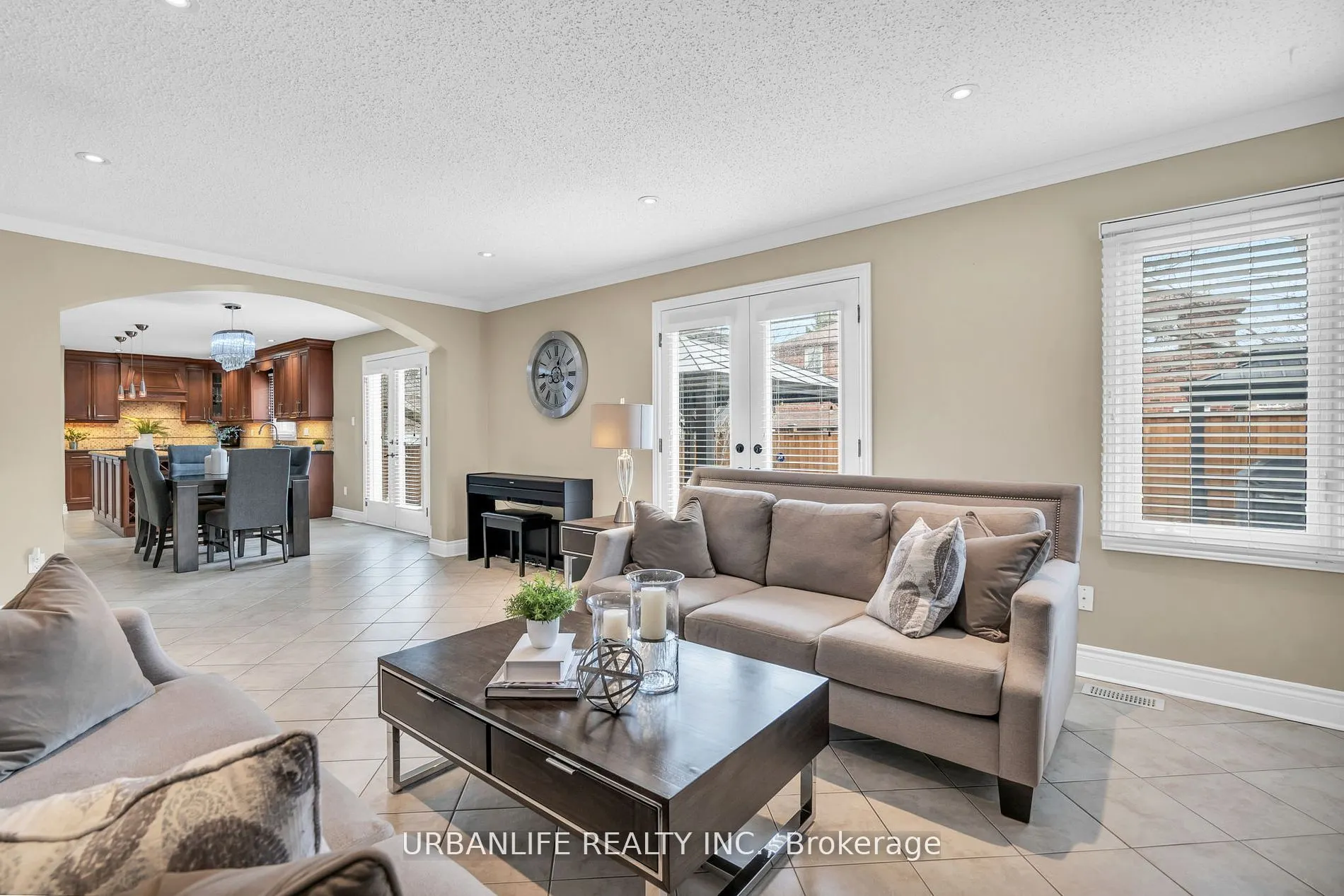 50 Lombardy Crescent