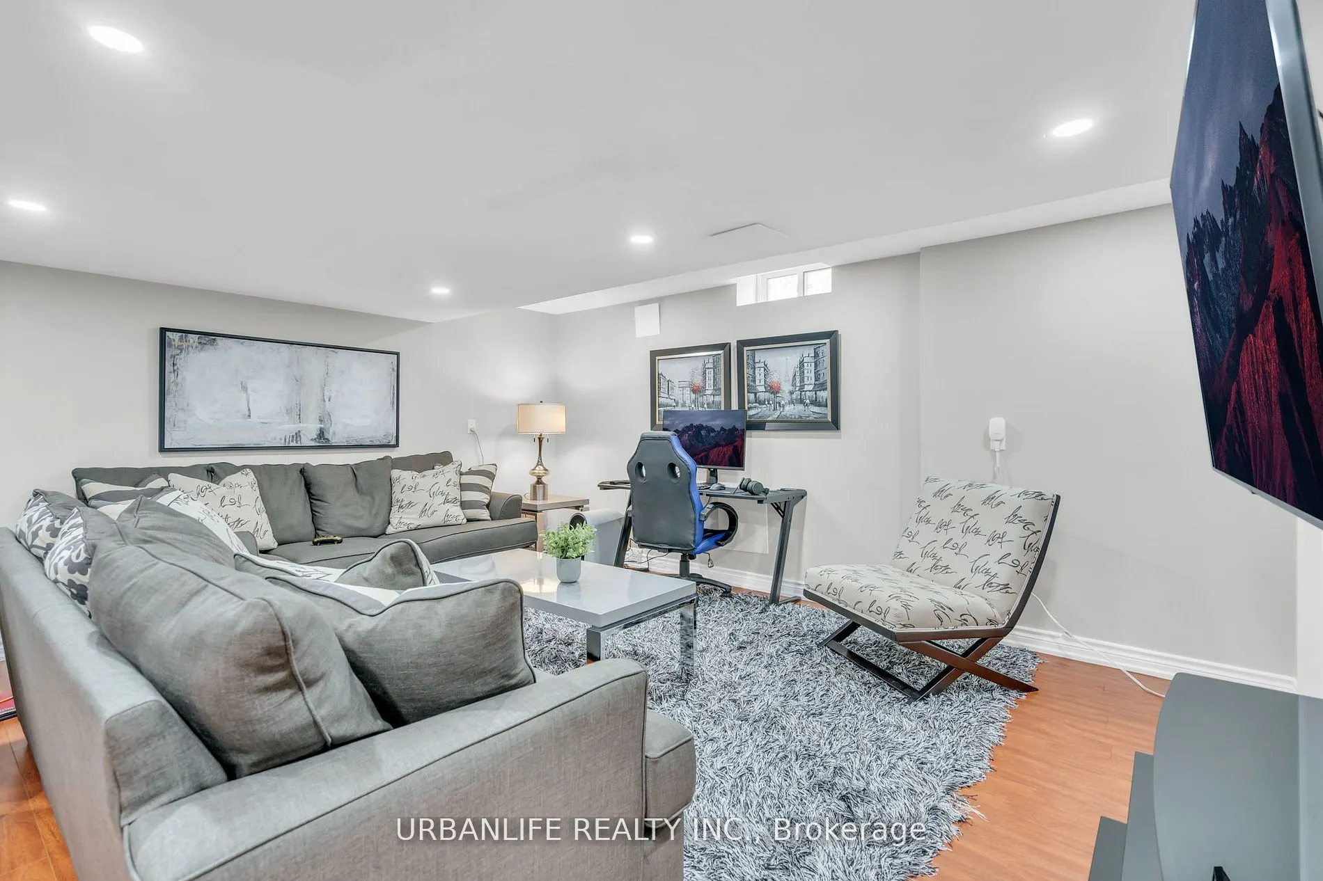 50 Lombardy Crescent