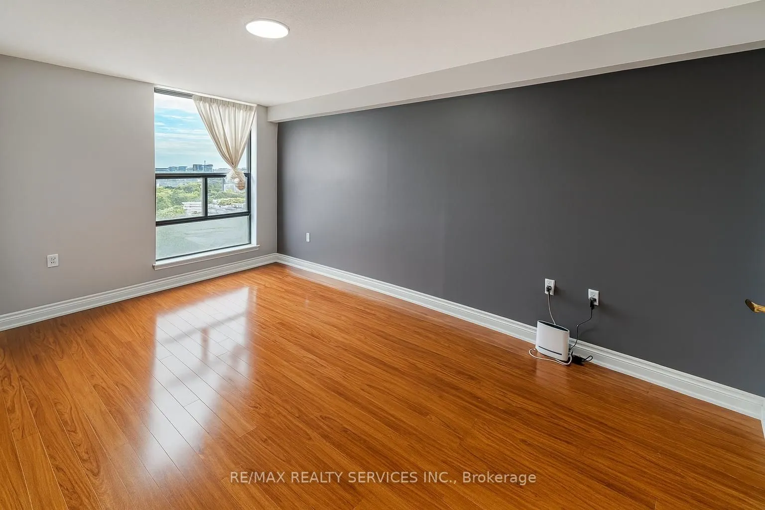 18 Knightsbridge Road, #1104