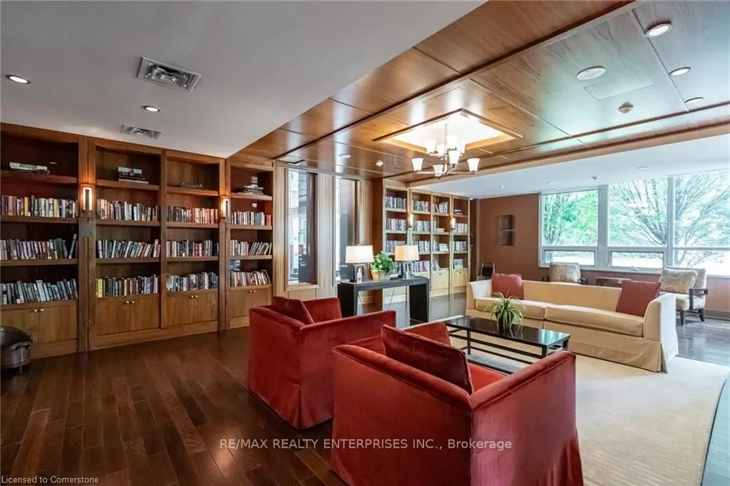 1055 Southdown Road, #Uph-06