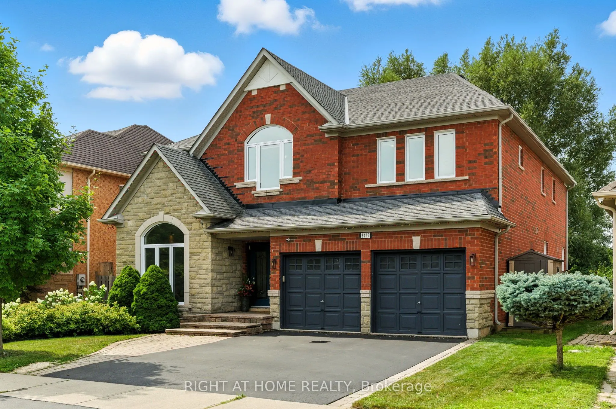2465 Whistling Springs Crescent