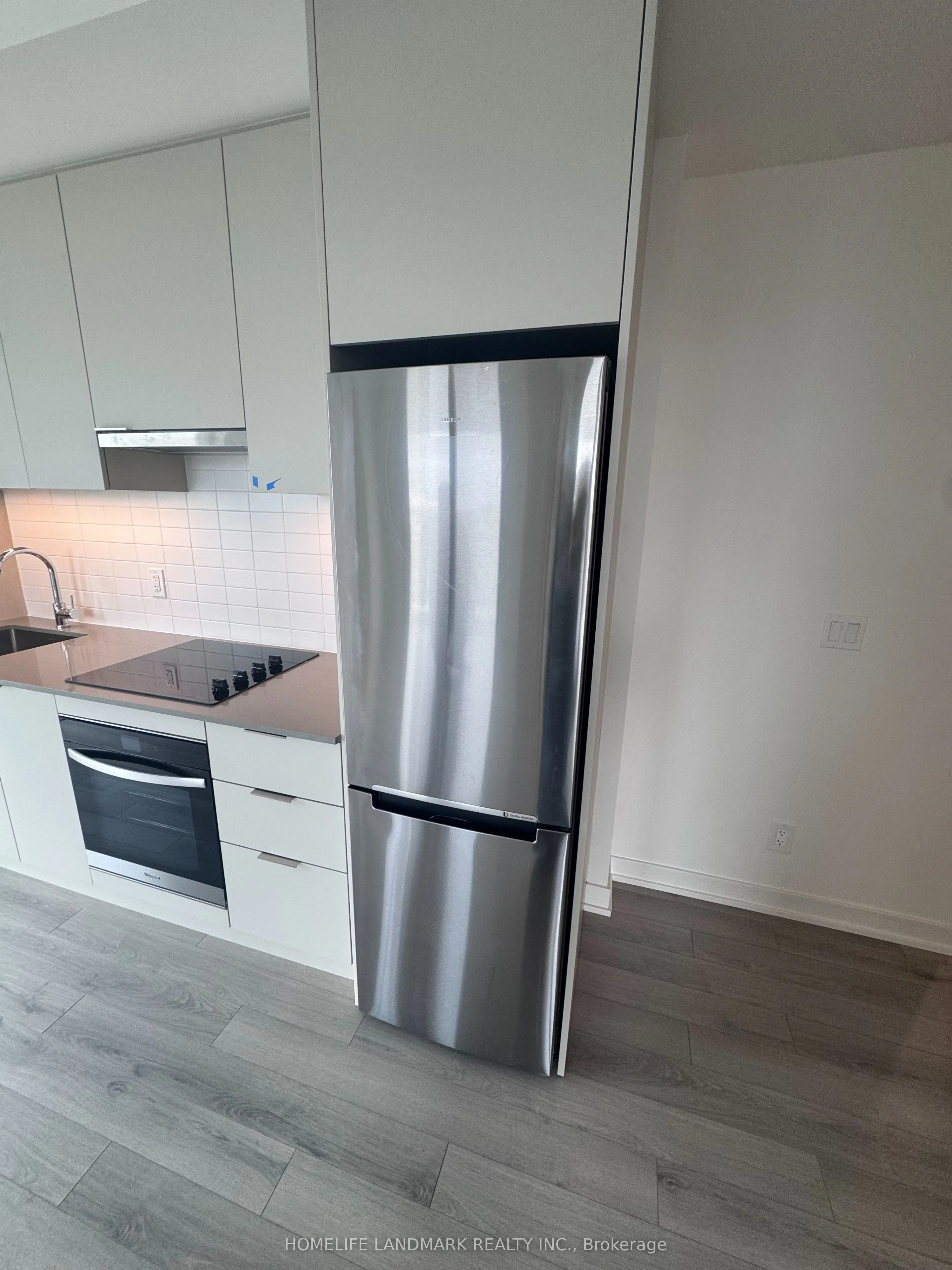 #1309 - 3079 Trafalgar Road, #9