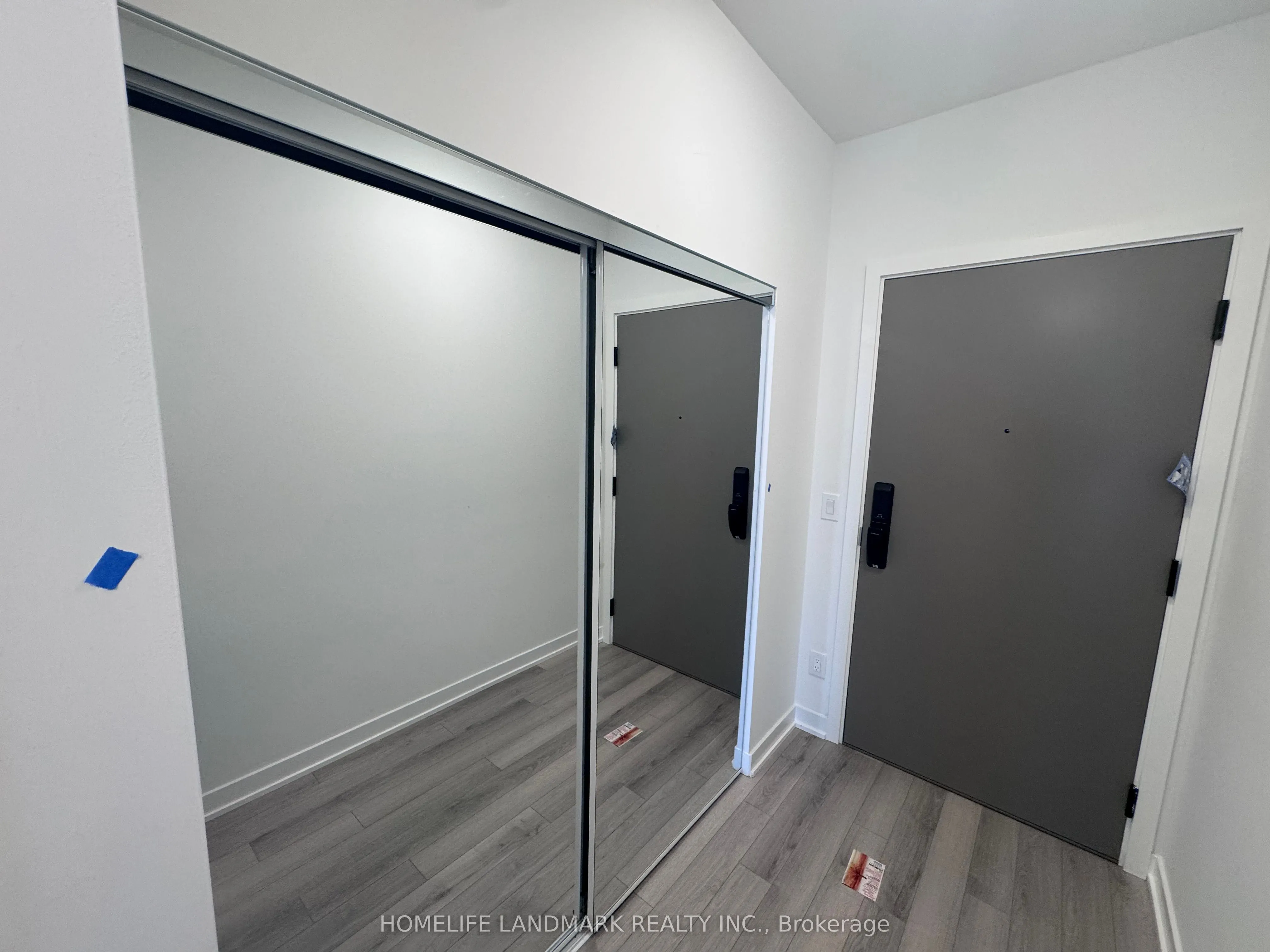 #1309 - 3079 Trafalgar Road, #9