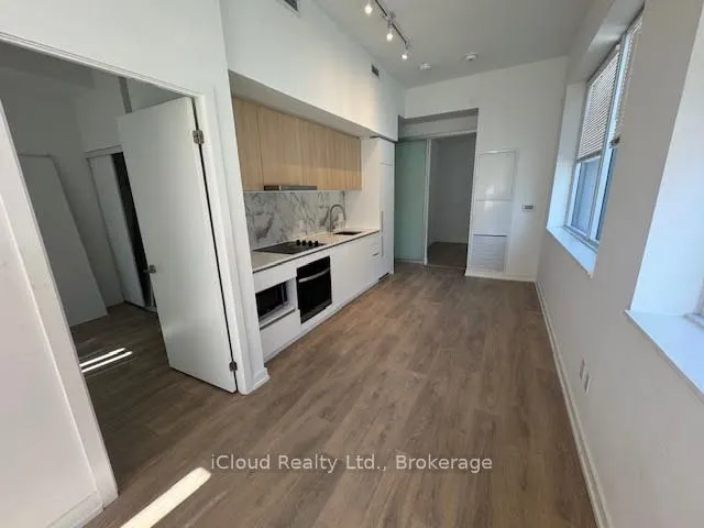 1100 Sheppard Avenue W, #102