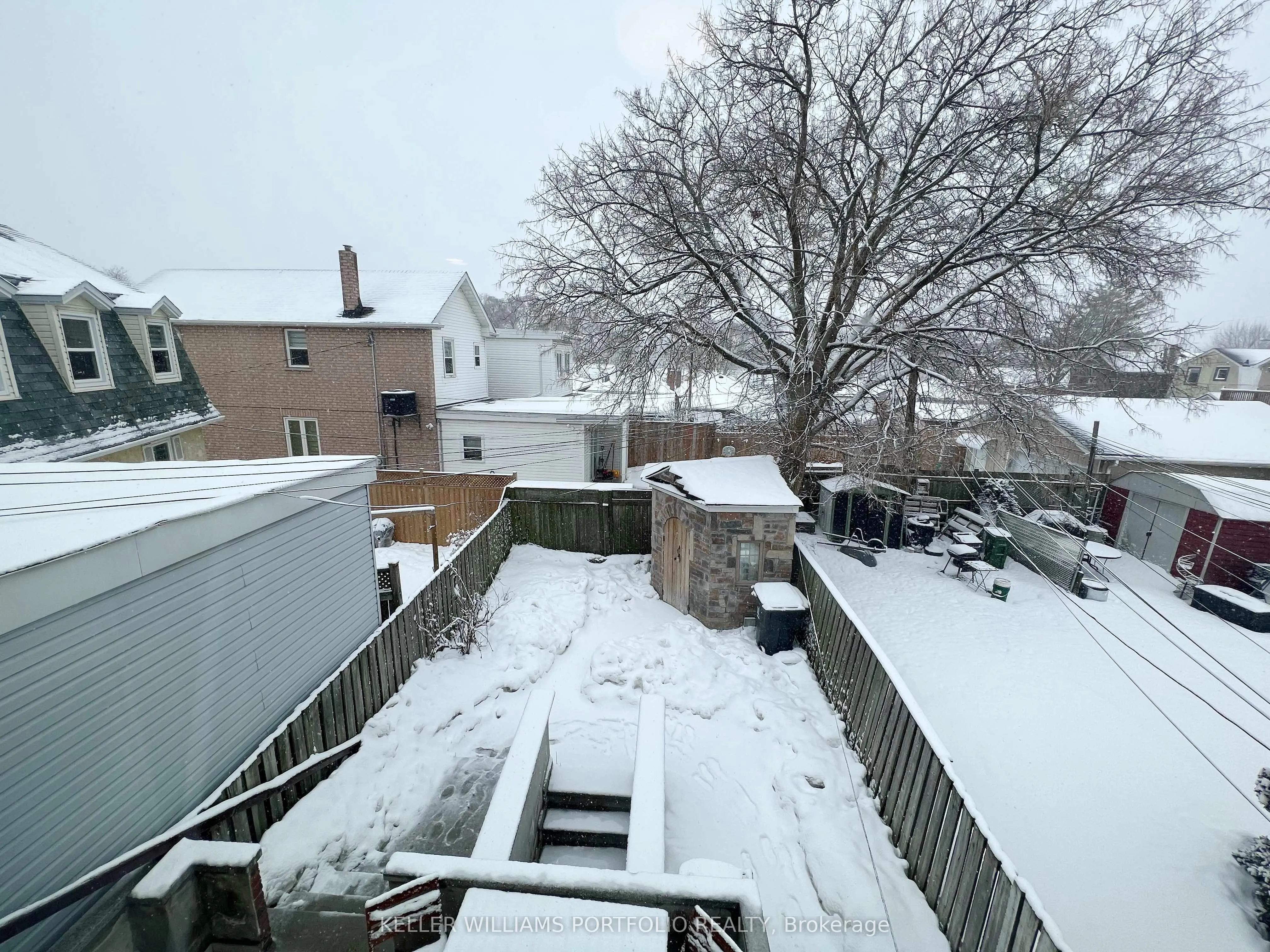 93 Northland Avenue, #Upper