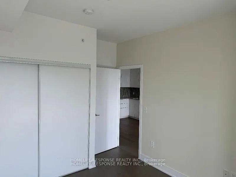 30 SHORE BREEZE Drive, #4709
