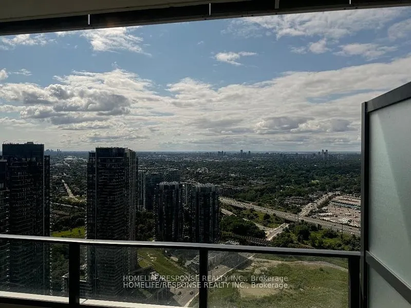 30 SHORE BREEZE Drive, #4709