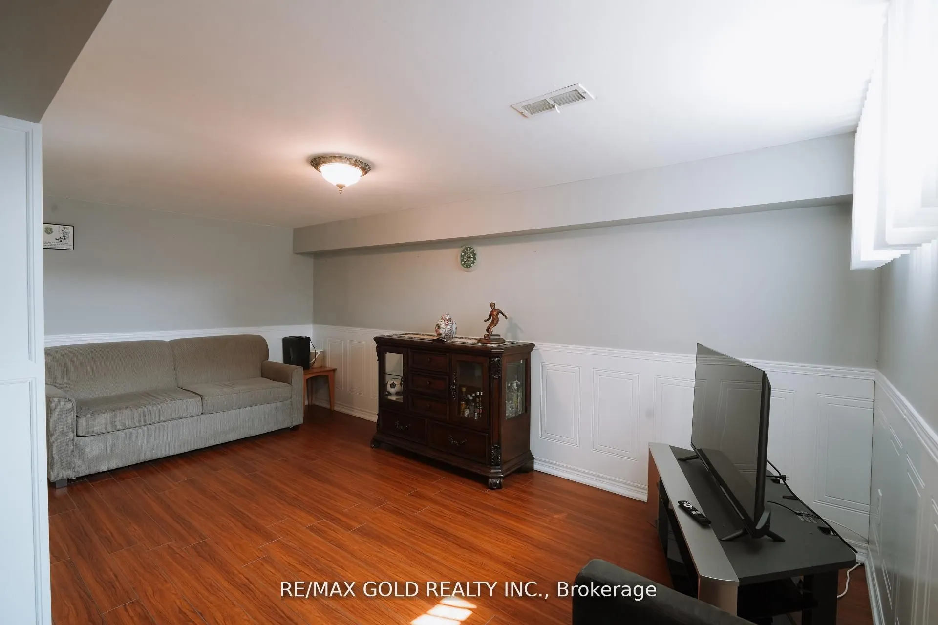 44 Chatsworth Drive