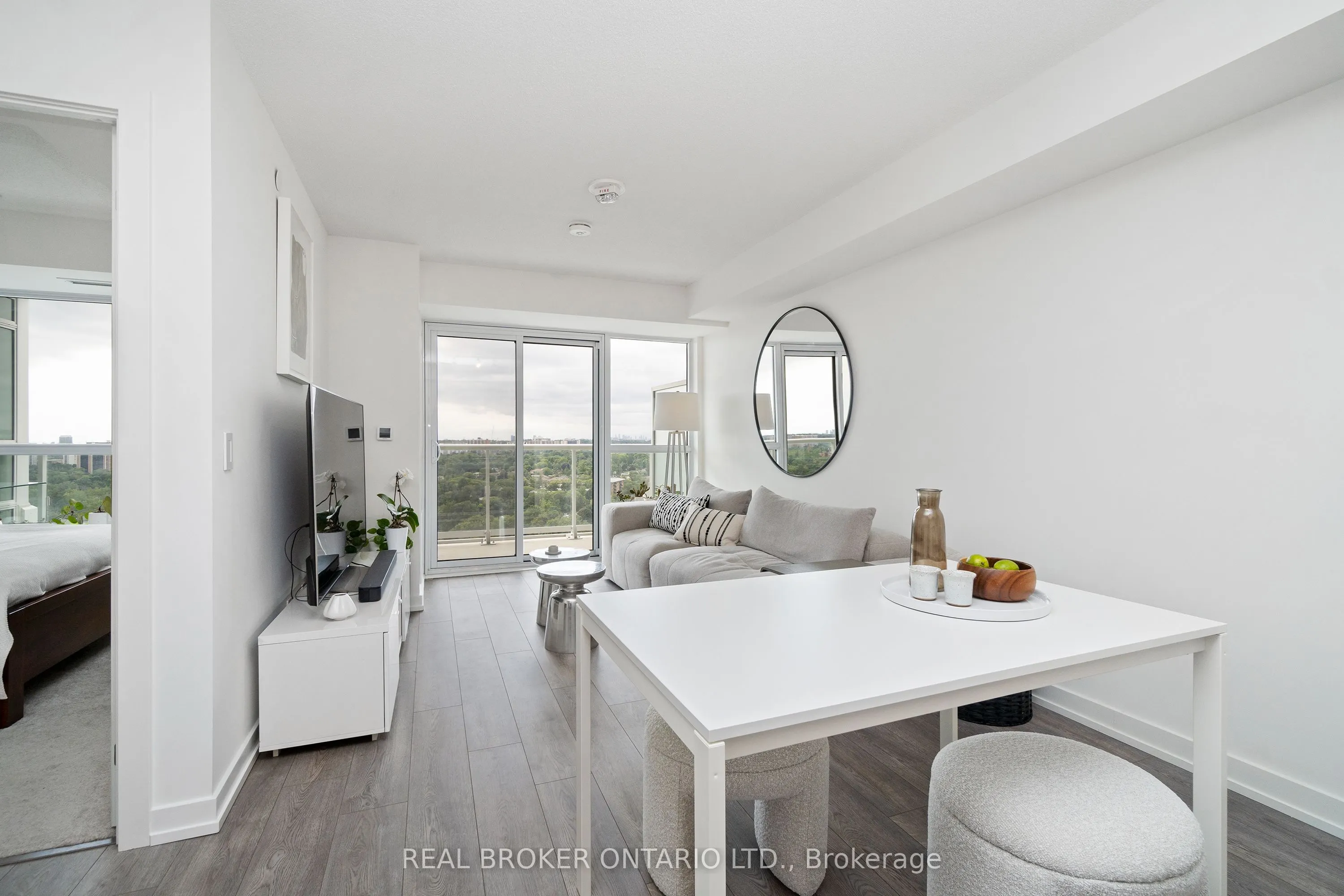 10 Wilby Crescent, #4