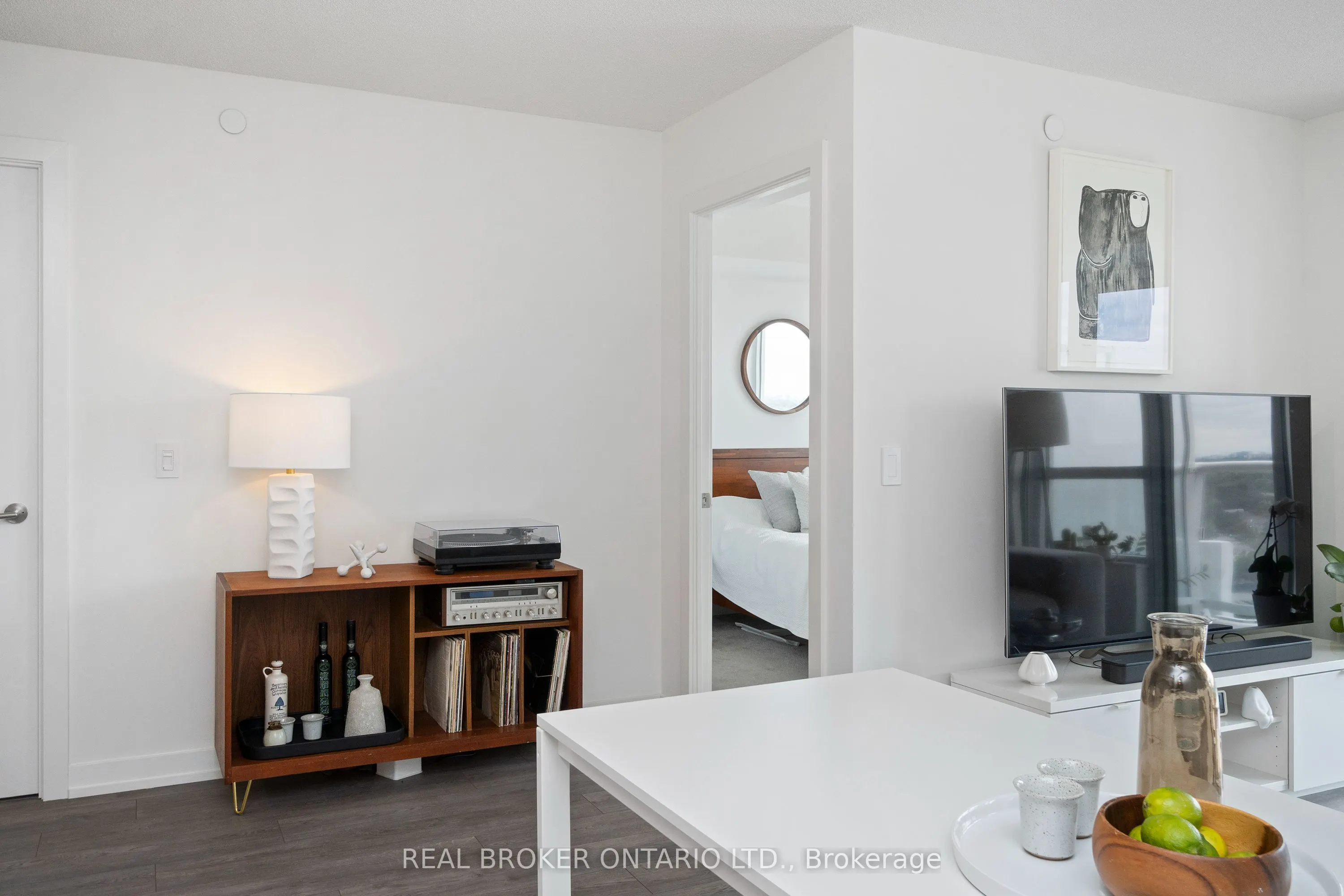 10 Wilby Crescent, #4