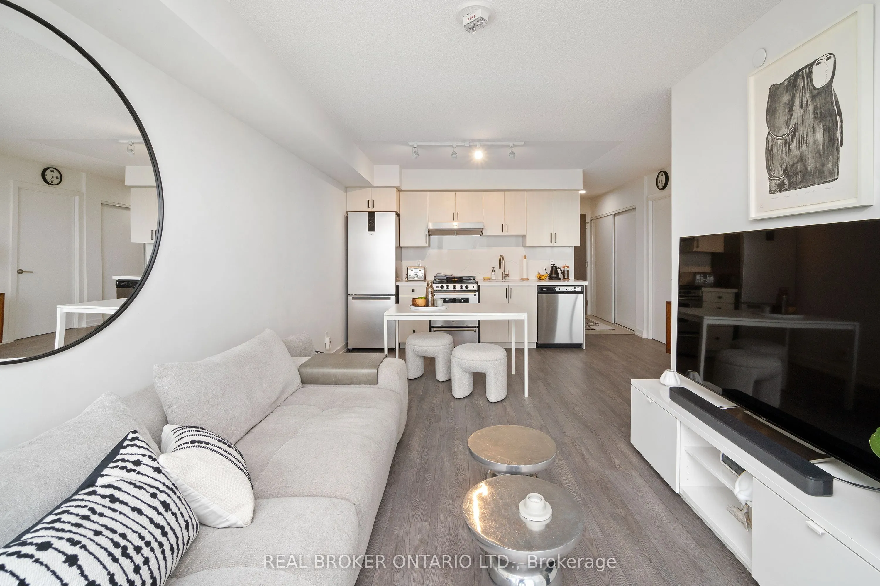10 Wilby Crescent, #4
