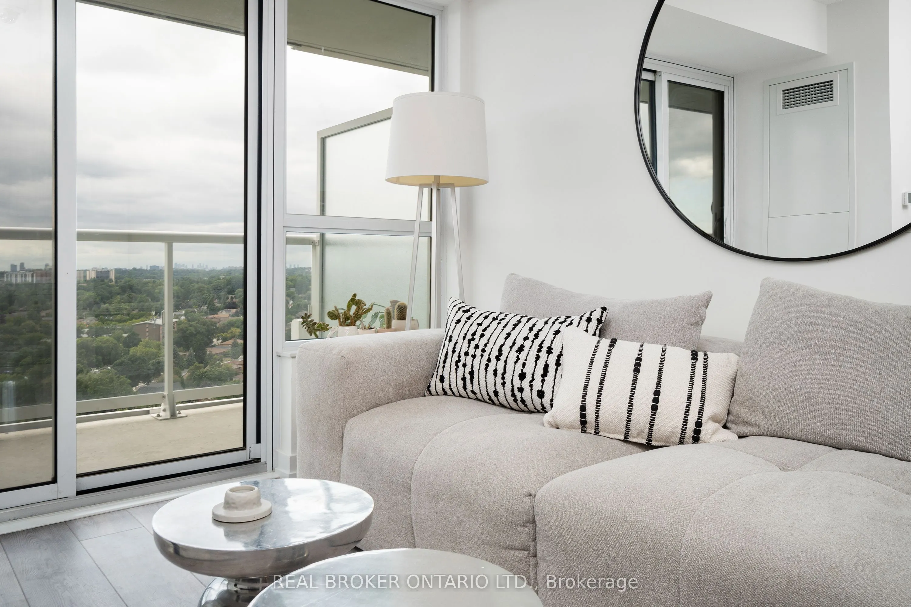10 Wilby Crescent, #4