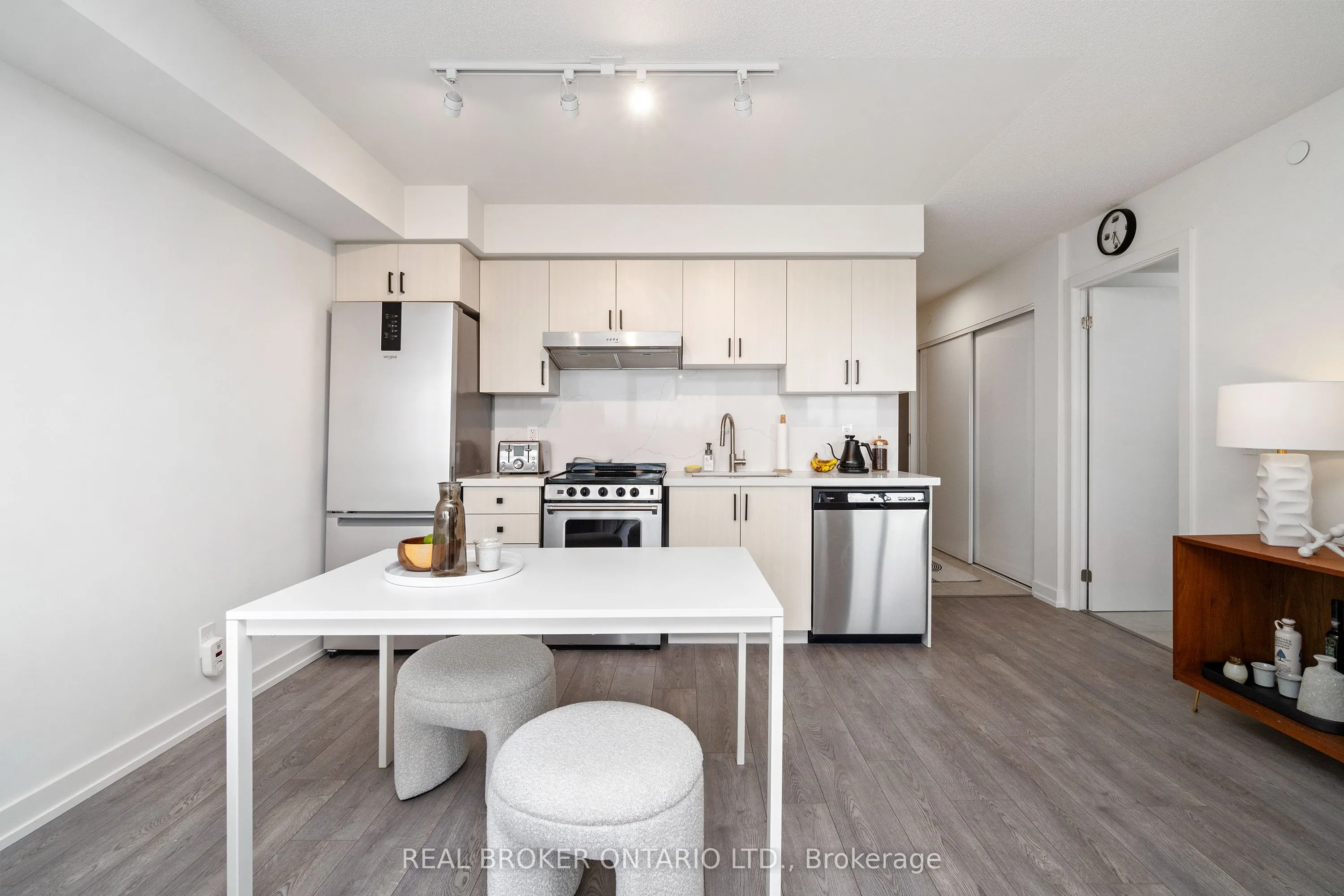 10 Wilby Crescent, #4