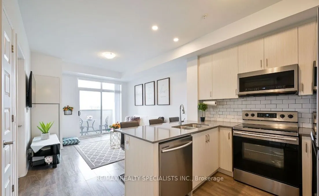 1105 Leger Way, #318