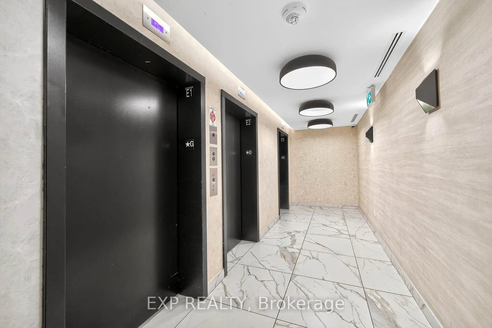 2300 St Clair Avenue W, #813