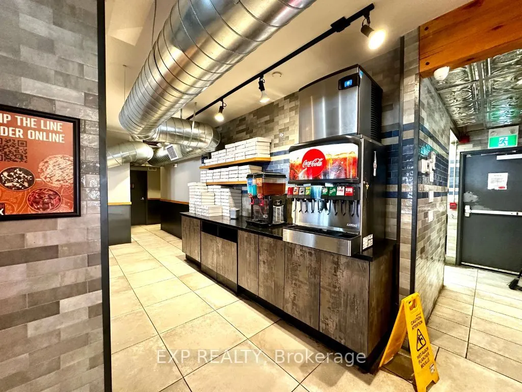 162 Lakeshore Road E