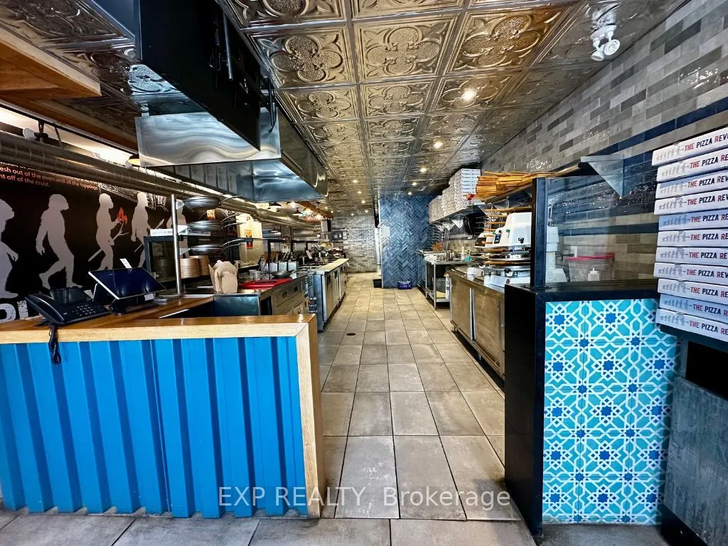 162 Lakeshore Road E