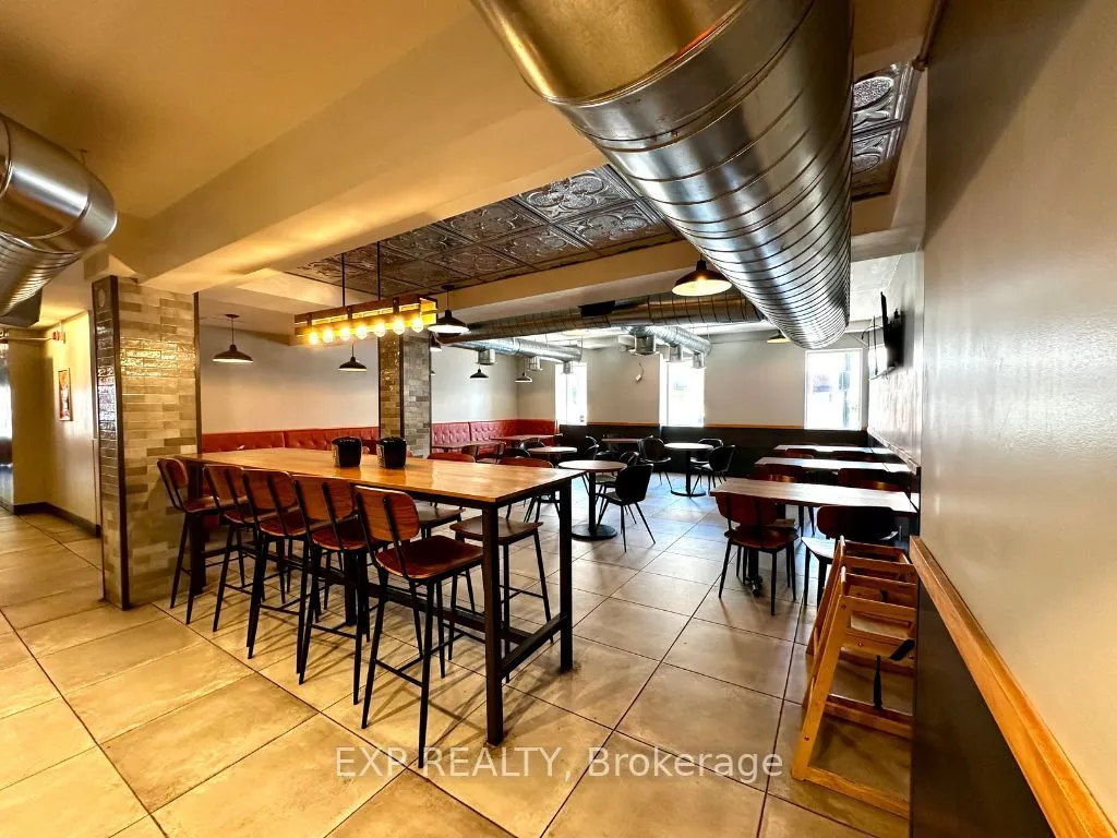 162 Lakeshore Road E