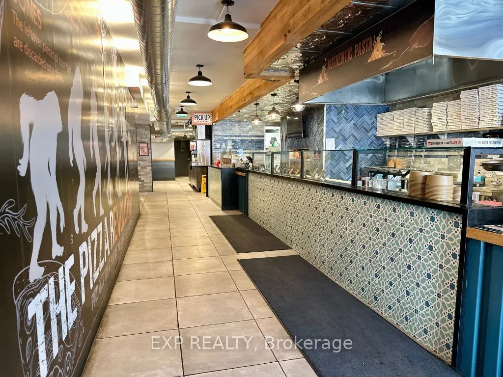 162 Lakeshore Road E