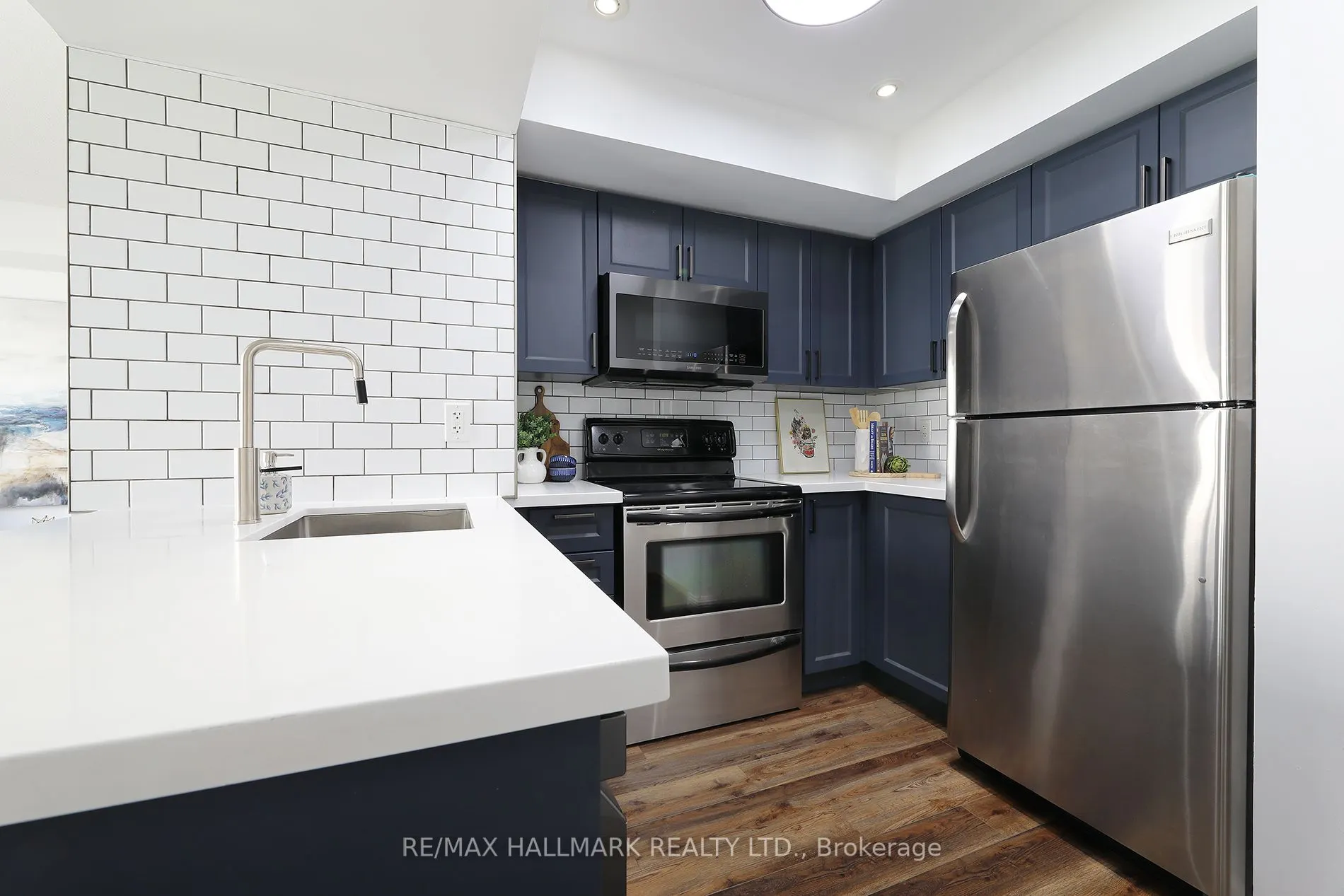 18 Laidlaw Street, #1005