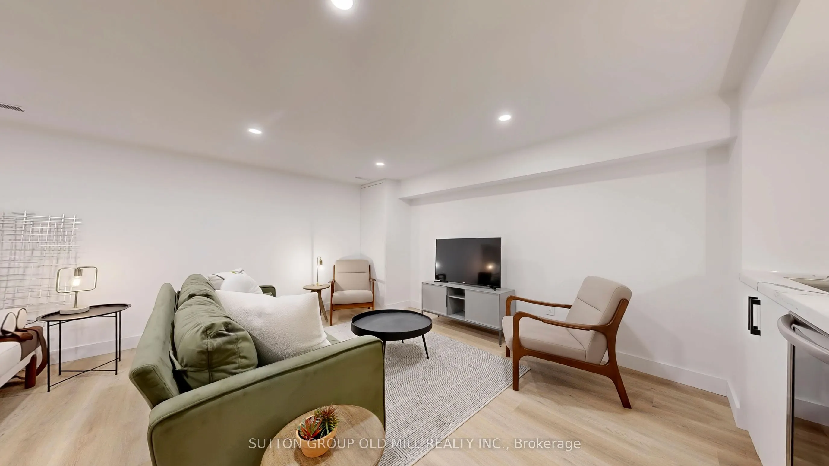 23 Priscilla Avenue