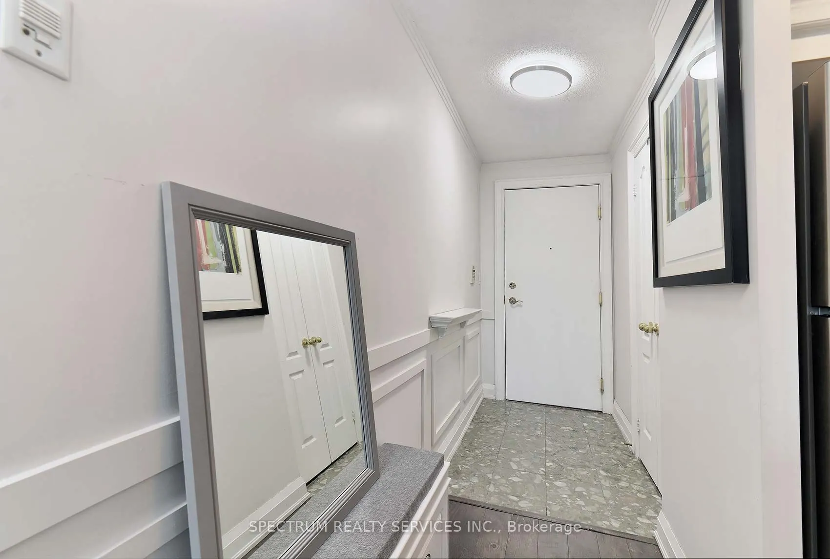 2111 Lake Shore Boulevard W, #211