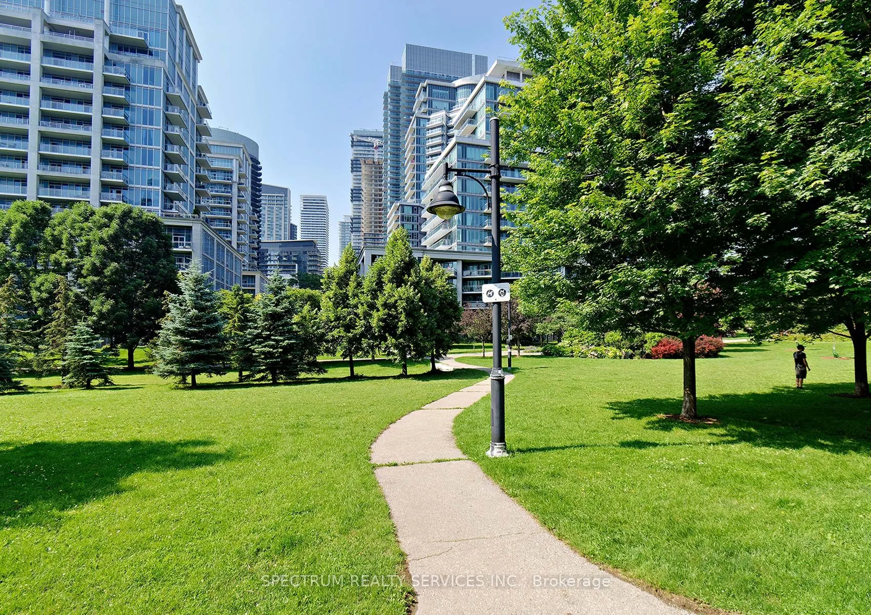 2111 Lake Shore Boulevard W, #211