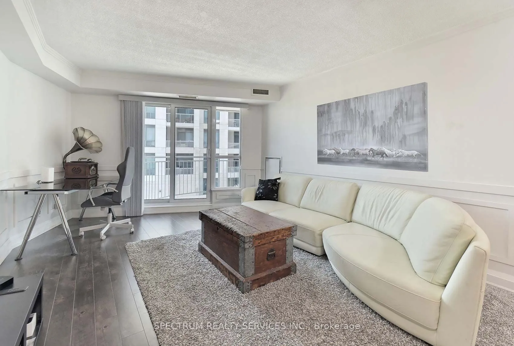 2111 Lake Shore Boulevard W, #211